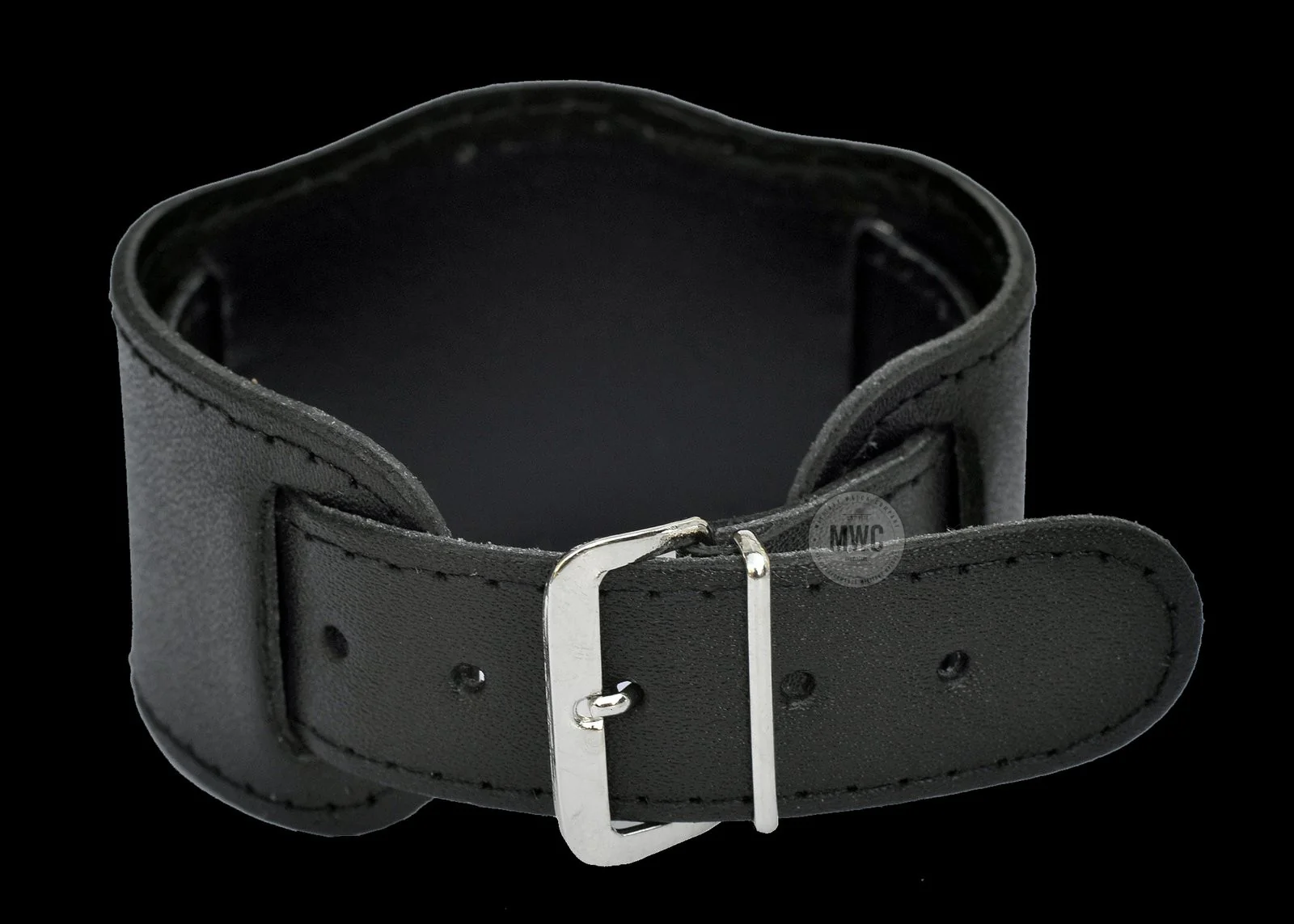 Black 1950s Pattern 20mm Leather Military Watch Strap - Image 3