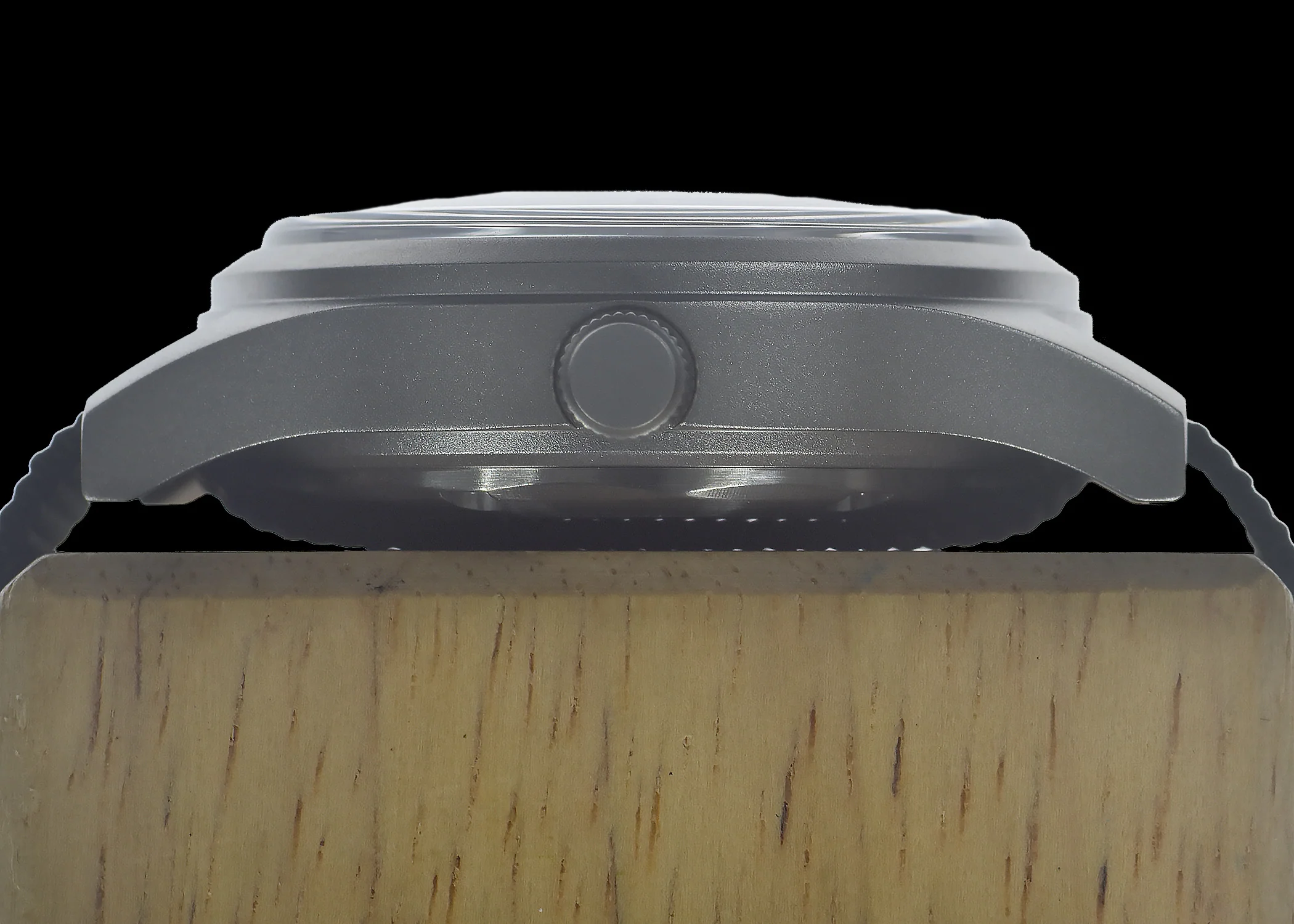 A-17 U.S 1950s Korean War Pattern Automatic 100m Water Resistant Military Watch with Shatter and Scratch Resistant Box Sapphire Crystal - Image 4