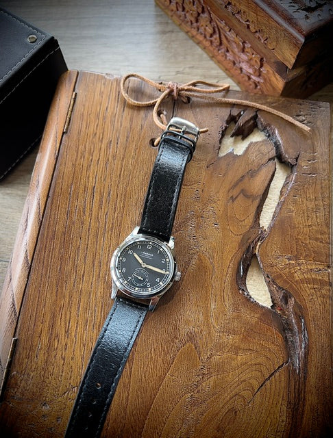 Aeschbach WW2 Pattern Germany Luftwaffe / Reichsluftfahrtministerium (RLM) Pilots Watch with Sapphire Box Crystal and 21 Jewel Automatic Mechanical Movement - Image 8