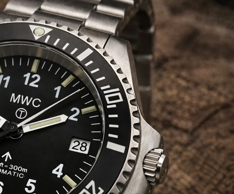MWC 24 Jewel 300m Automatic Military Divers Watch with Tritium GTLS Illumination, Sapphire Crystal and Ceramic Bezel and Steel Bracelet - Image 8