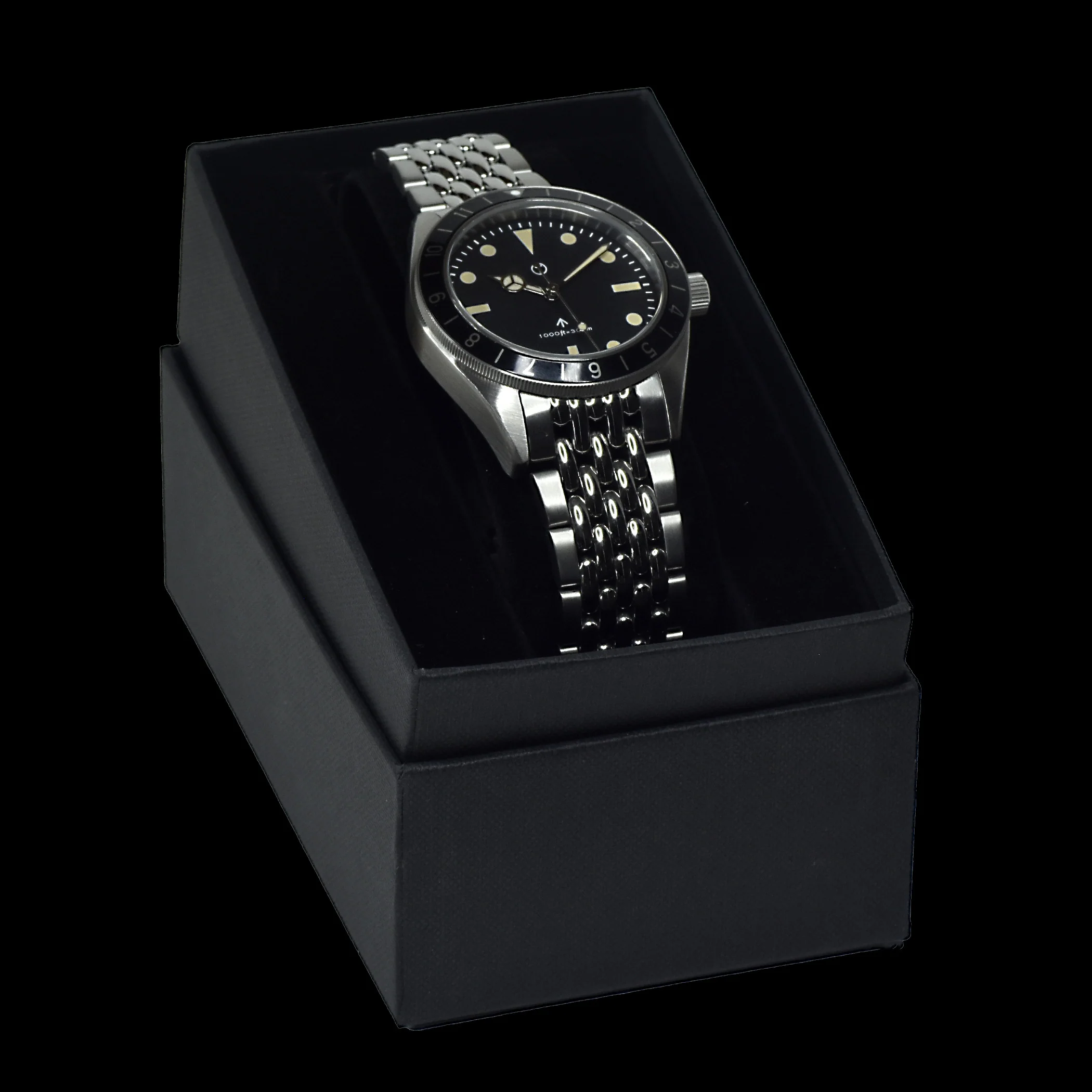 MWC Classic 1960s Pattern Dual Time Zone Divers Watch with Retro Luminova Paint and a Hybrid Mechanical/Quartz Movement on a Matching Steel Bracelet - Image 5