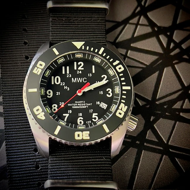 MWC "Depthmaster" 100atm / 3,280ft / 1000m Water Resistant Military Divers Watch in a Stainless Steel Case with GTLS and Helium Valve (10 Year Battery Life) - Image 15