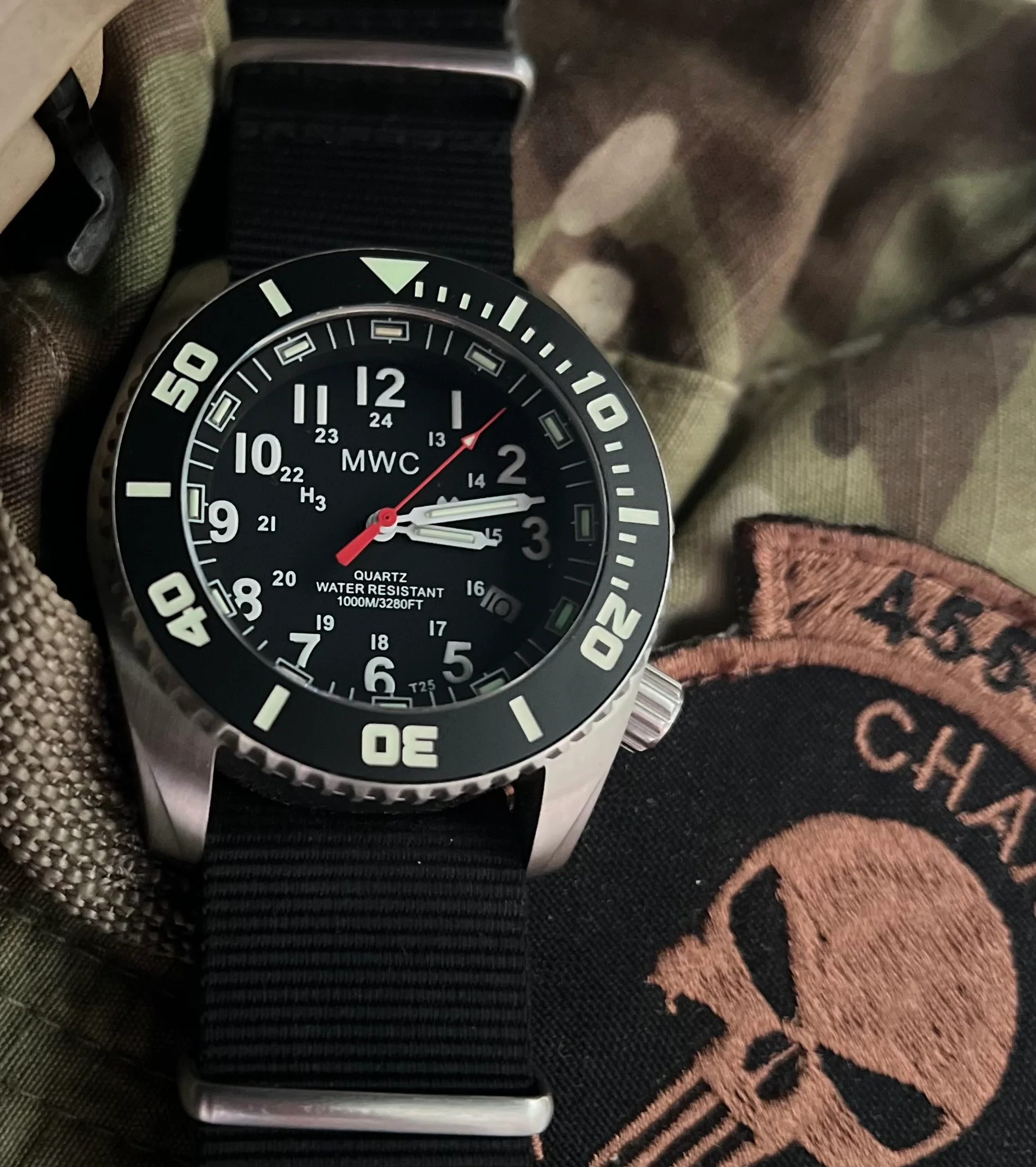 MWC "Depthmaster" 100atm / 3,280ft / 1000m Water Resistant Military Divers Watch in a Stainless Steel Case with GTLS and Helium Valve (10 Year Battery Life) - Image 20