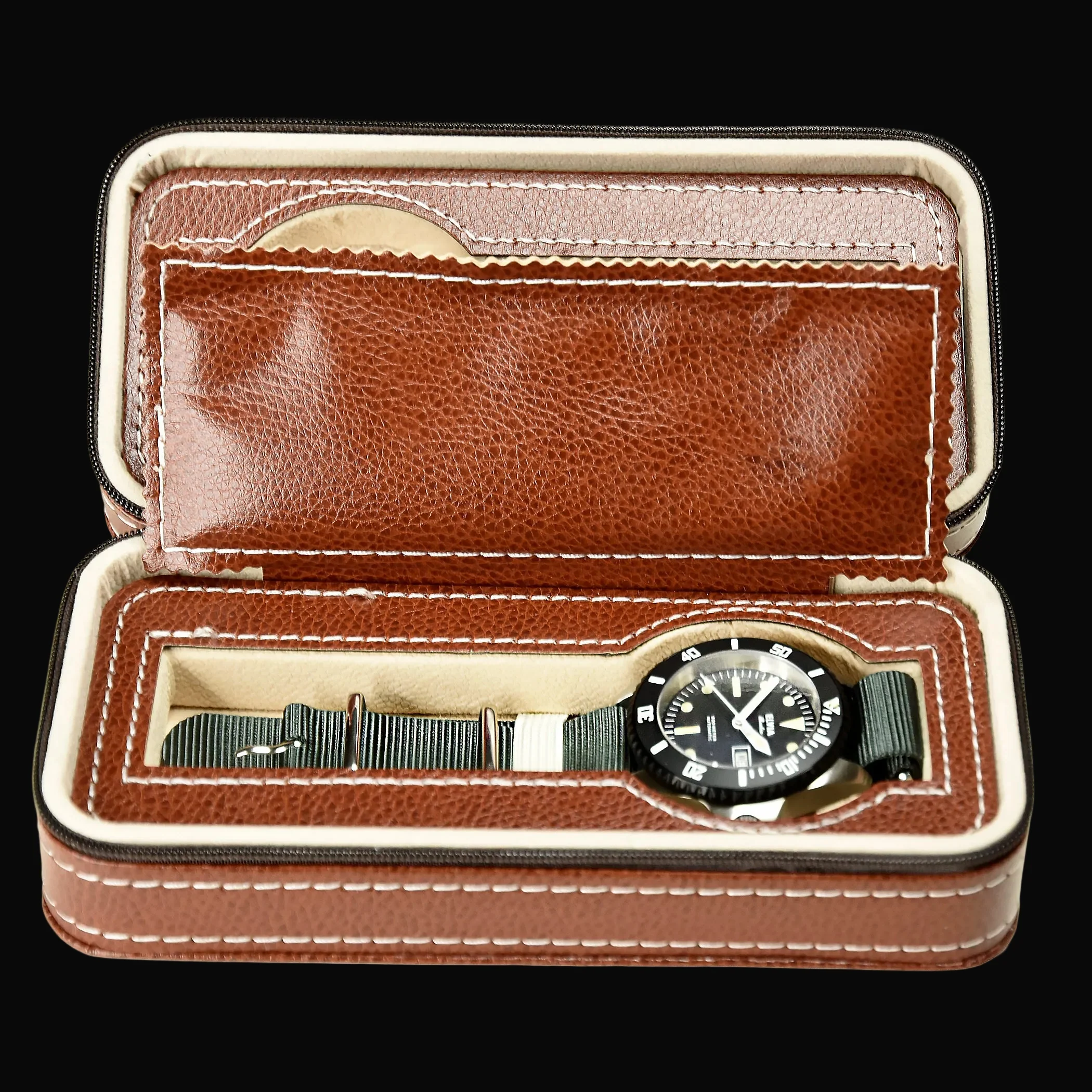ELVIA Automatic Military Divers Watch with Sapphire Crystal and 24 Jewel Automatic Day Date Movement - Image 8