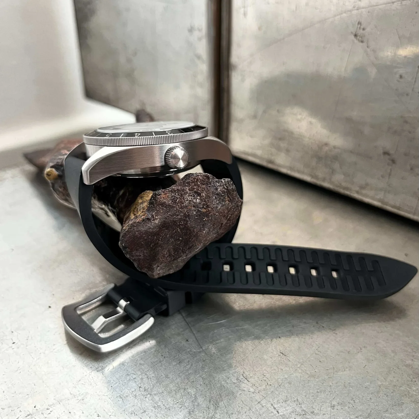 Limited Edition: Enoksen Automatic Dive Watch - Black Dial Edition ◇ 39mm - Image 10