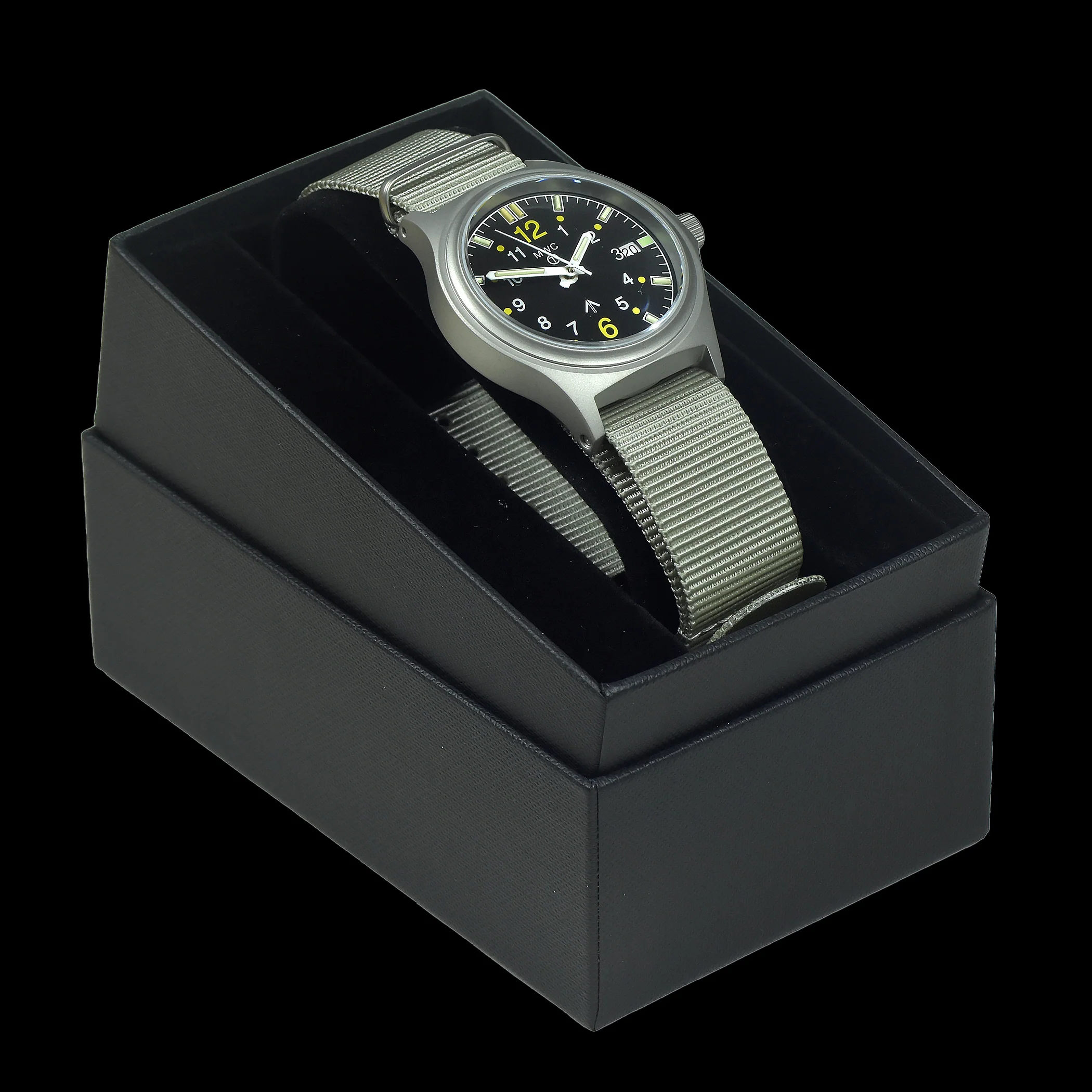 G10SL MKV 200m/660ft Water Resistant Military Watch with GTLS Tritium Light Sources, Sapphire Crystal and 10 Year Battery Life - Image 6