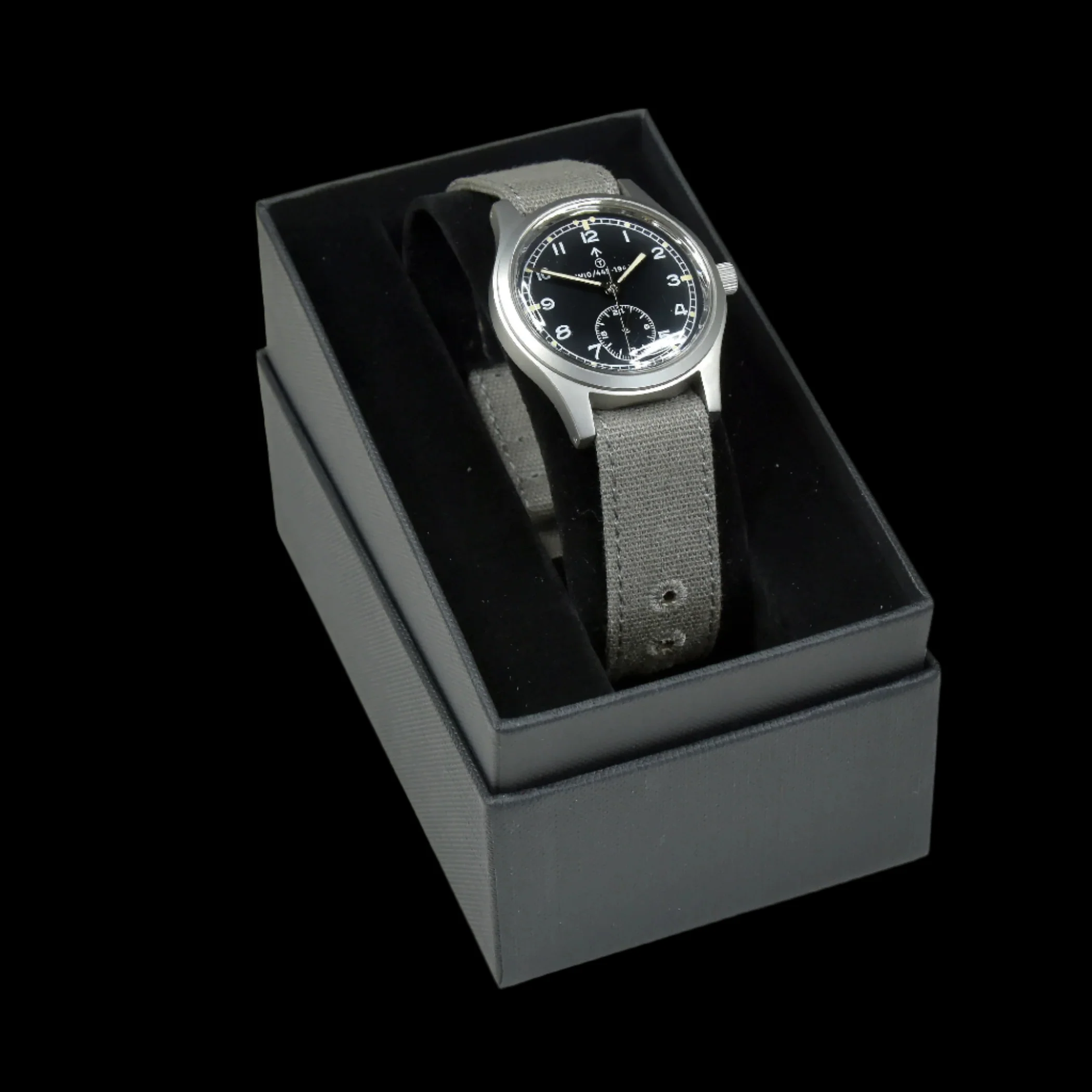 MWC 1940s/1950s "Dirty Dozen" Pattern General Service Watch with a Mechanical Quartz Hybrid Movement - Image 5
