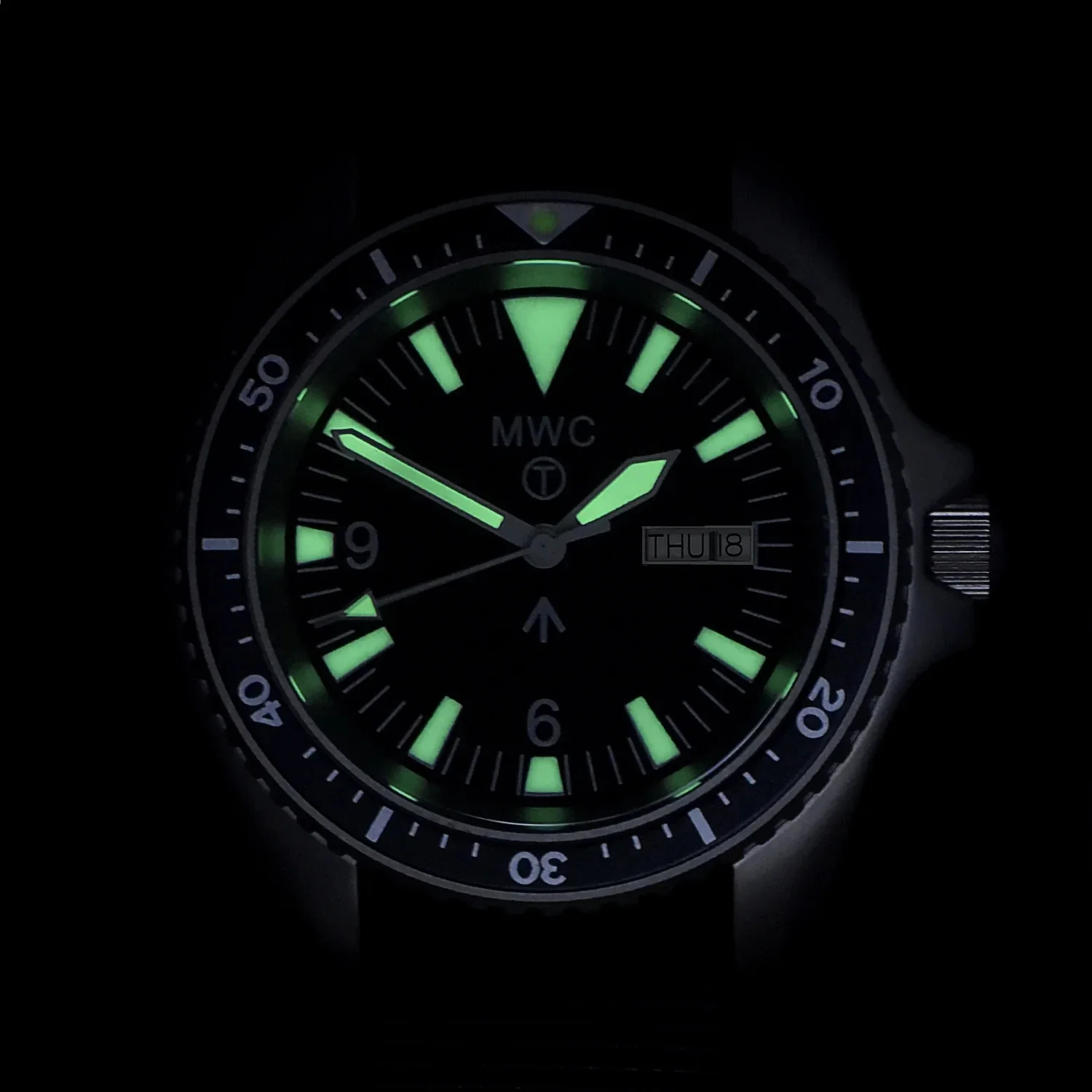 MWC Ltd Edition 1999-2001 Pattern Automatic Day/Date Military Divers Watch with Stainless Steel Case and Sapphire Crystal - Image 3