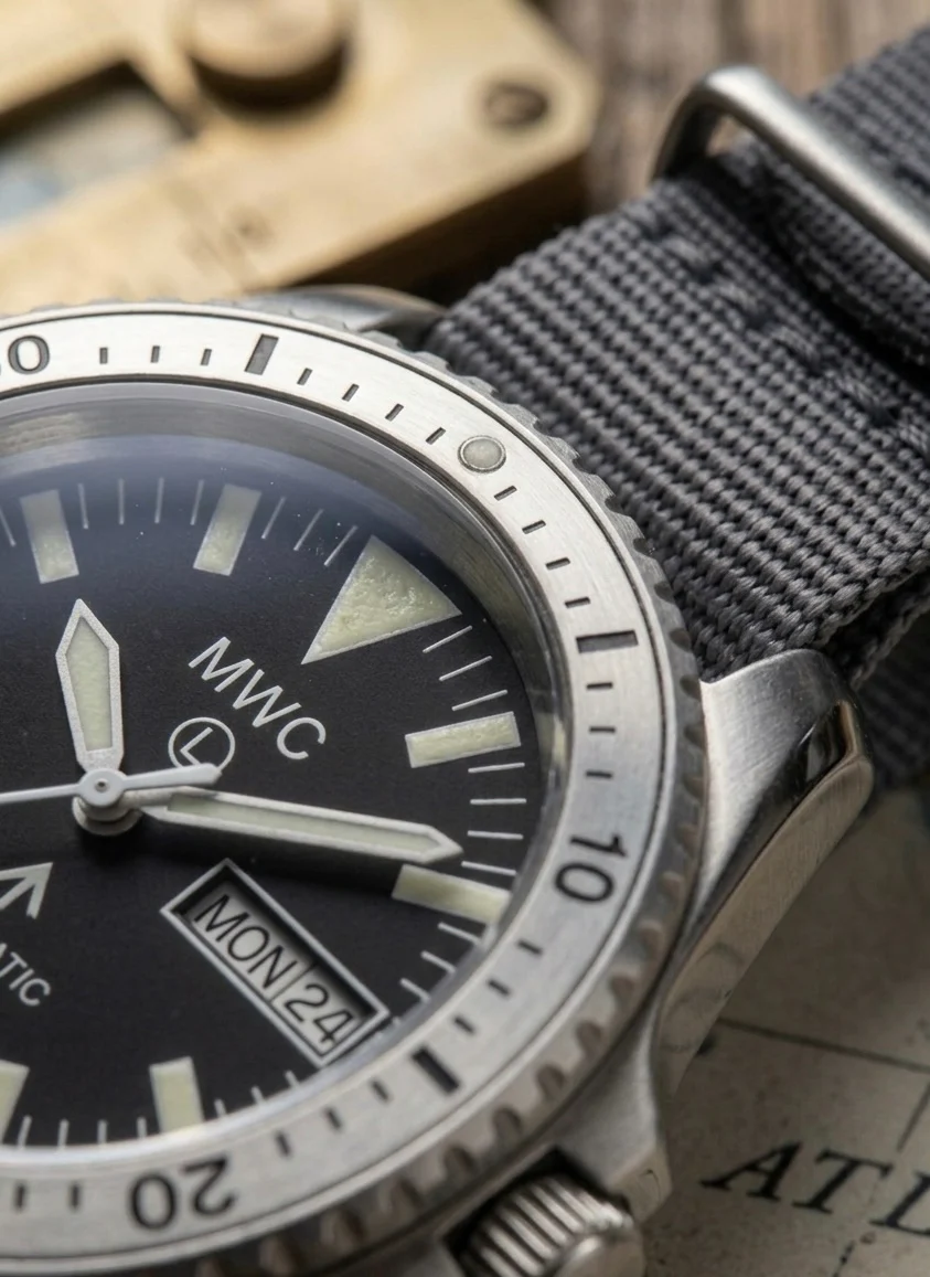 MWC Ltd Edition 1999-2001 Pattern Automatic Day/Date Military Divers Watch with Stainless Steel Case and Sapphire Crystal - Image 9