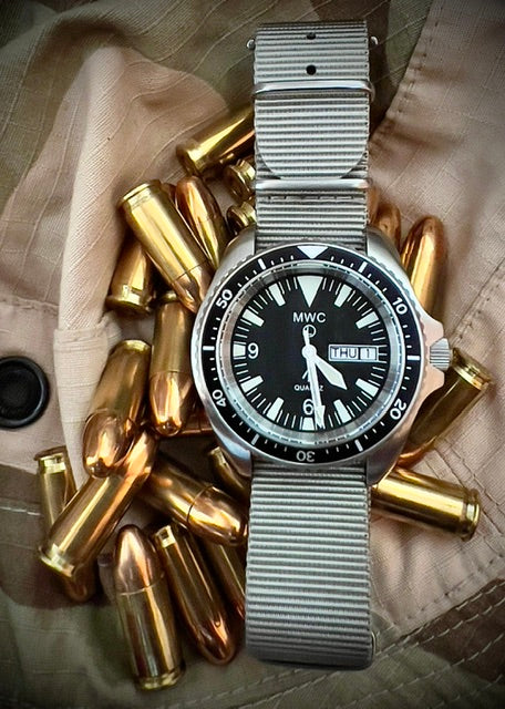 MWC 1999-2001 Pattern Quartz Day/Date Military Divers Watch with Stainless Steel Case and Sapphire Crystal - Image 12