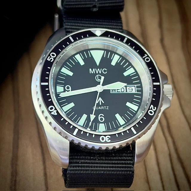 MWC 1999-2001 Pattern Quartz Day/Date Military Divers Watch with Stainless Steel Case and Sapphire Crystal - Image 25