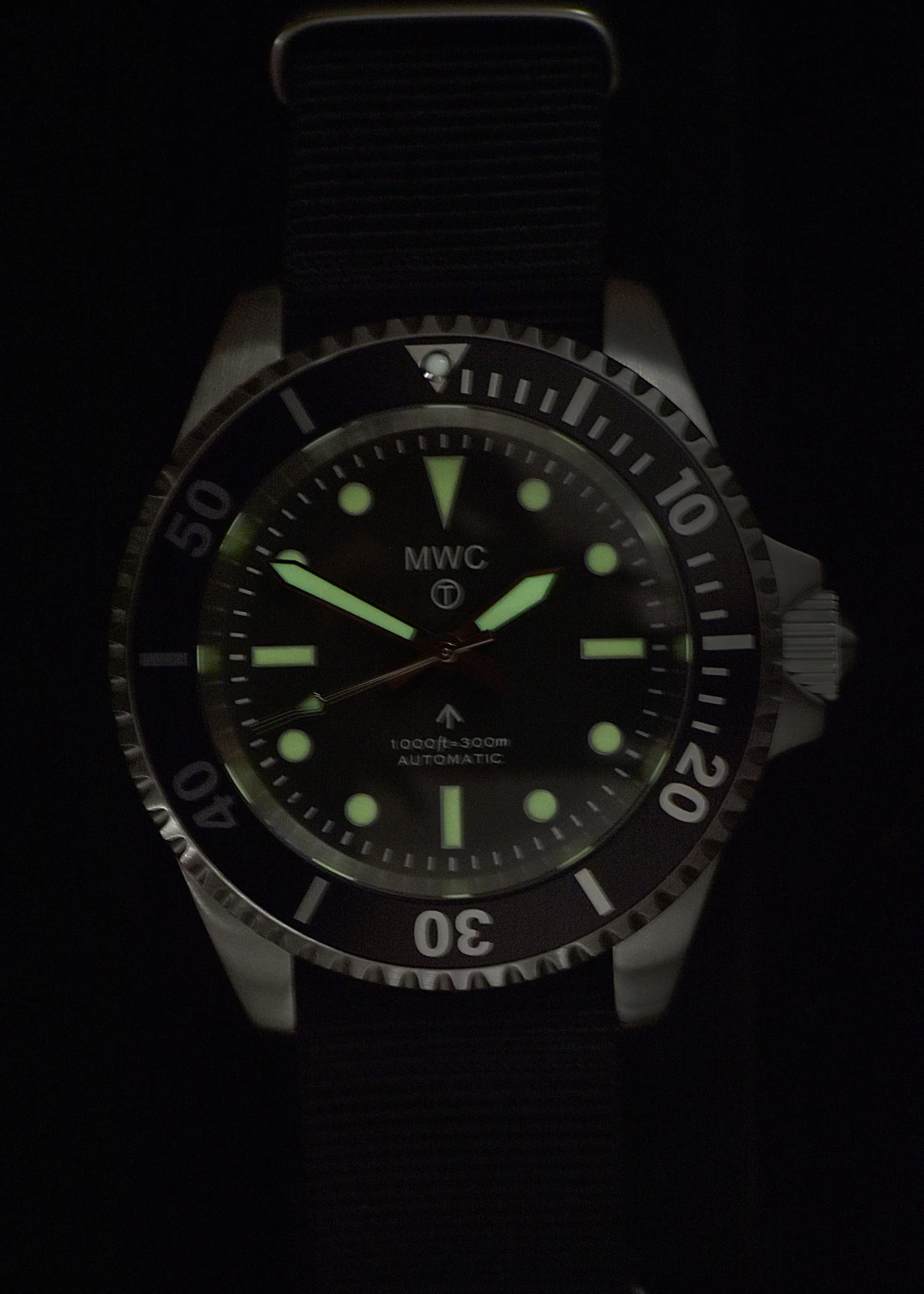 MWC 24 Jewel 1982 Pattern 300m Automatic Military Divers Watch with Sapphire Crystal on a NATO Webbing Strap (Non Date Version) - Image 3