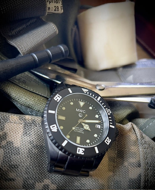 MWC 24 Jewel 300m Automatic Divers Watch with PVD Bracelet, Ceramic Bezel and Sapphire Crystal - Image 10