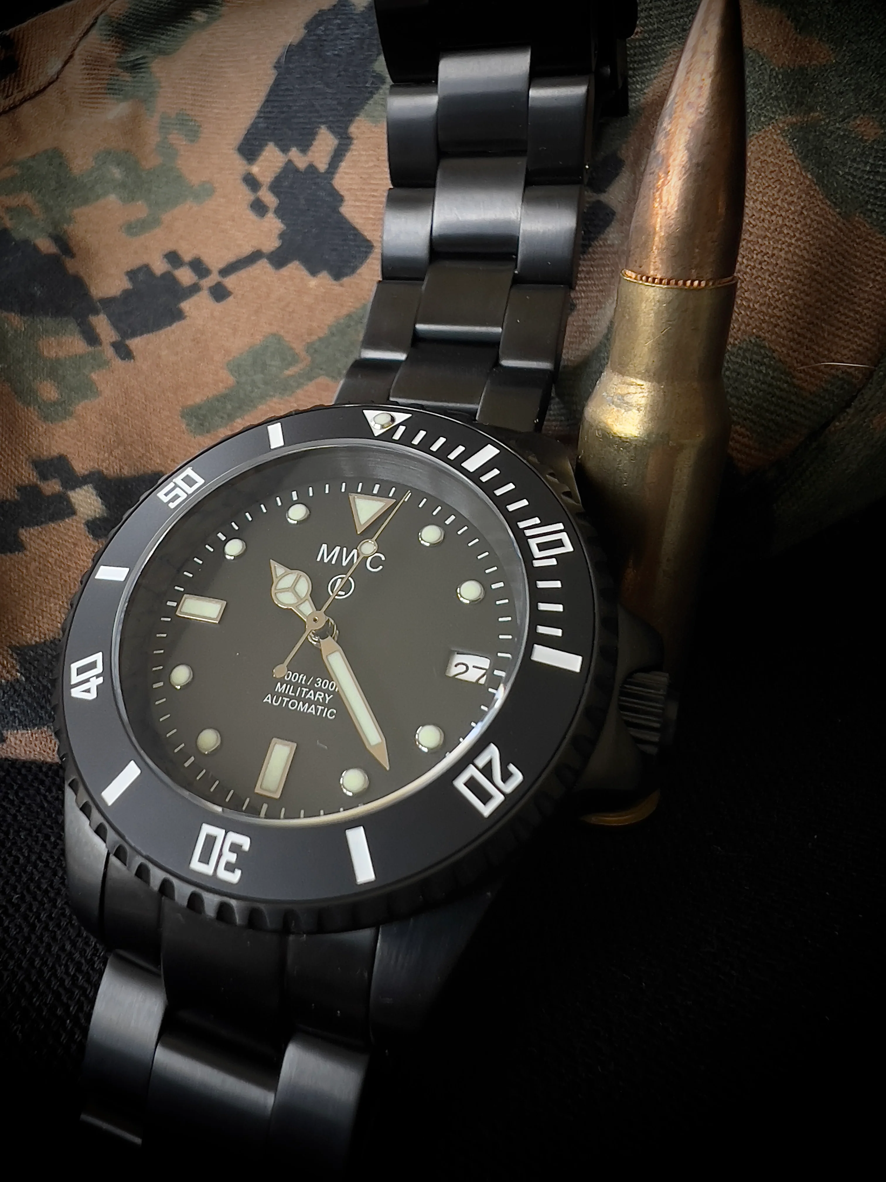 MWC 24 Jewel 300m Automatic Divers Watch with PVD Bracelet, Ceramic Bezel and Sapphire Crystal - Image 7