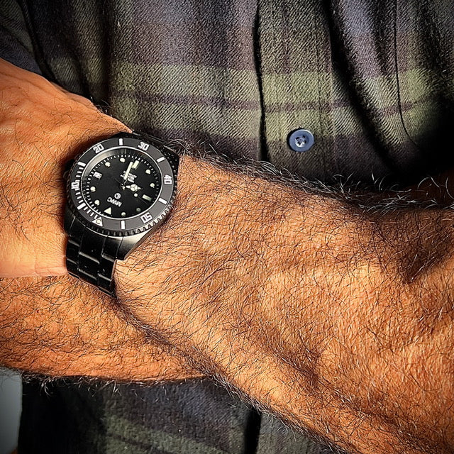 MWC 24 Jewel 300m Automatic Divers Watch with PVD Bracelet, Ceramic Bezel and Sapphire Crystal - Image 8
