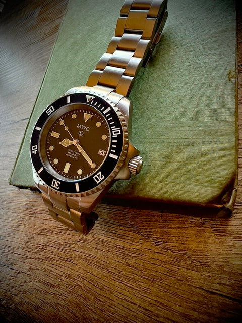 MWC 24 Jewel 300m Automatic Military Divers Watch with Sapphire Crystal and Ceramic Bezel on a Matching Stainless Steel Bracelet - Image 18