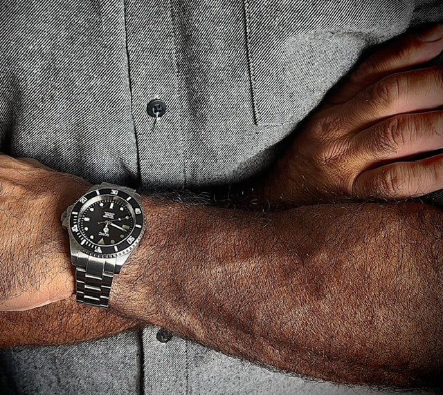 MWC Professional Military Diver 300m – Swiss Sellita SW200 Automatic, Sapphire Crystal, Ceramic Bezel & Steel Bracelet - Image 11