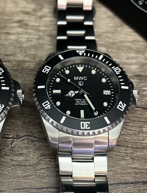 MWC 24 Jewel 300m Automatic Military Divers Watch with Sapphire Crystal and Ceramic Bezel on a Matching Stainless Steel Bracelet - Image 12