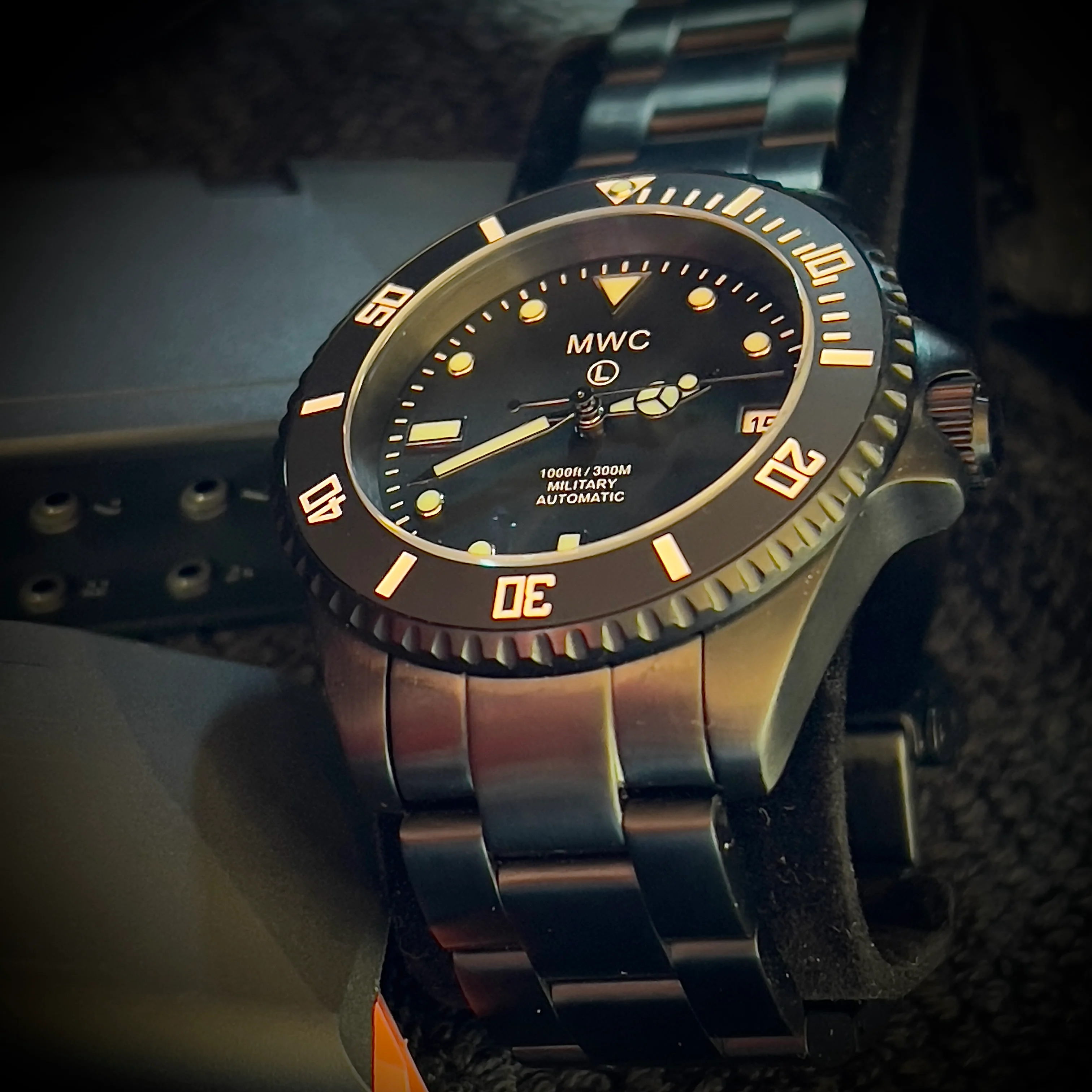MWC 24 Jewel 300m Automatic Military Divers Watch with Sapphire Crystal and Ceramic Bezel on a Matching Stainless Steel Bracelet - Image 14