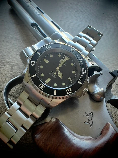 MWC Professional Military Diver 300m – Swiss Sellita SW200 Automatic, Sapphire Crystal, Ceramic Bezel & Steel Bracelet - Image 22