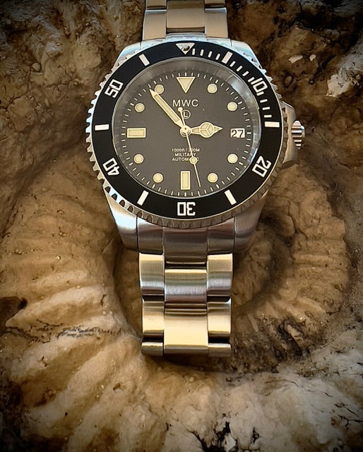 MWC 24 Jewel 300m Automatic Military Divers Watch with Sapphire Crystal and Ceramic Bezel on a Matching Stainless Steel Bracelet - Image 17