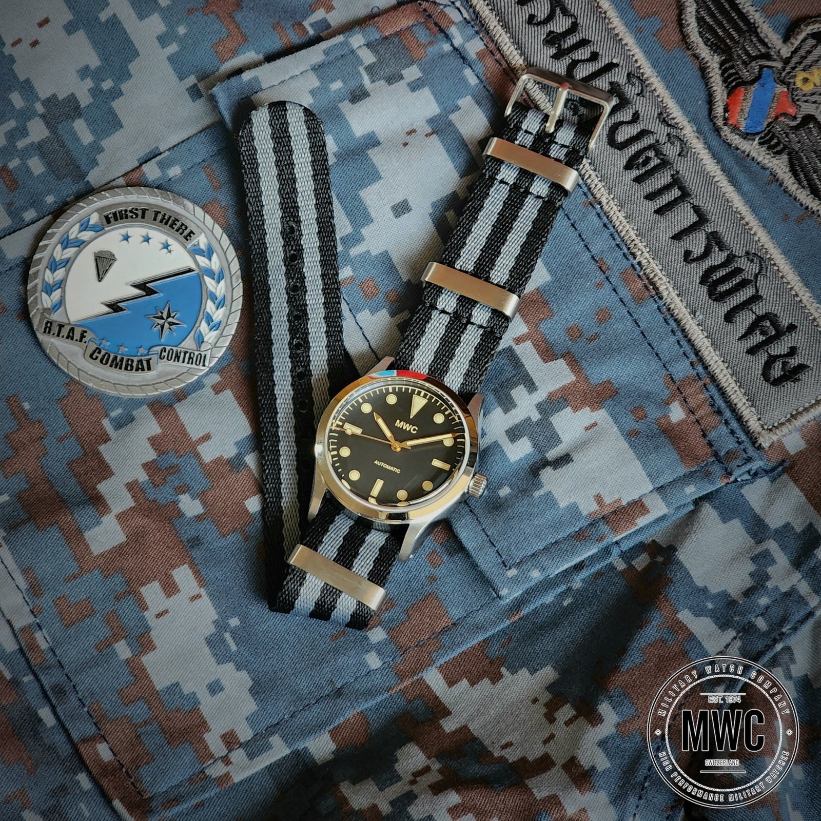 MWC Classic 1950s/1960s Pattern 25 Jewel Automatic "Adventurer" Watch with 200m Water Resistance and Retro Luminous Paint, Sapphire Crystal and 1960s Pattern Bracelet - Brand New Ex Photographic and Promotion Watch Reduced - Image 11