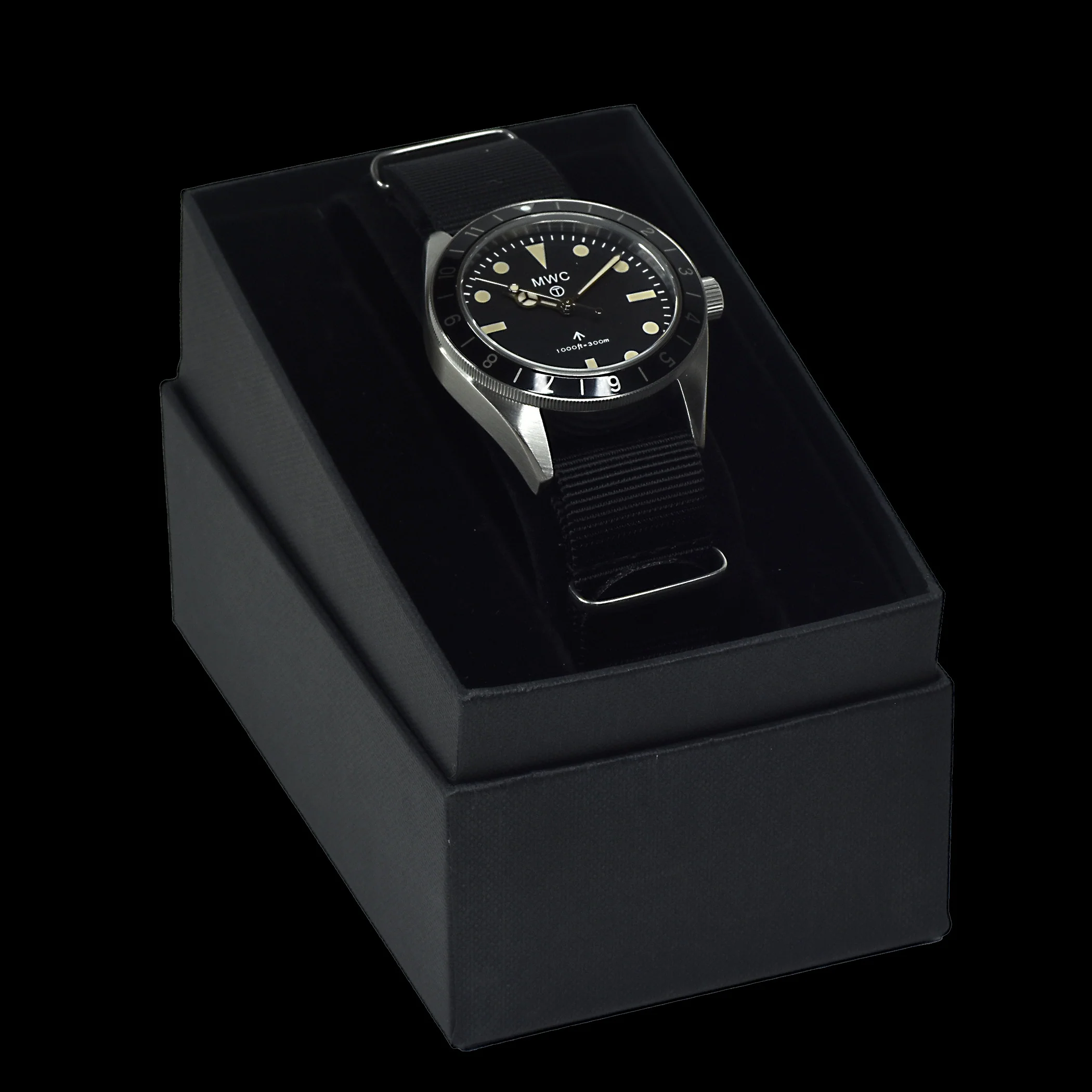 MWC Classic 1960s Pattern Dual Time Zone Divers Watch with Retro Luminova Paint and a Hybrid Mechanical/Quartz Movement - Image 6