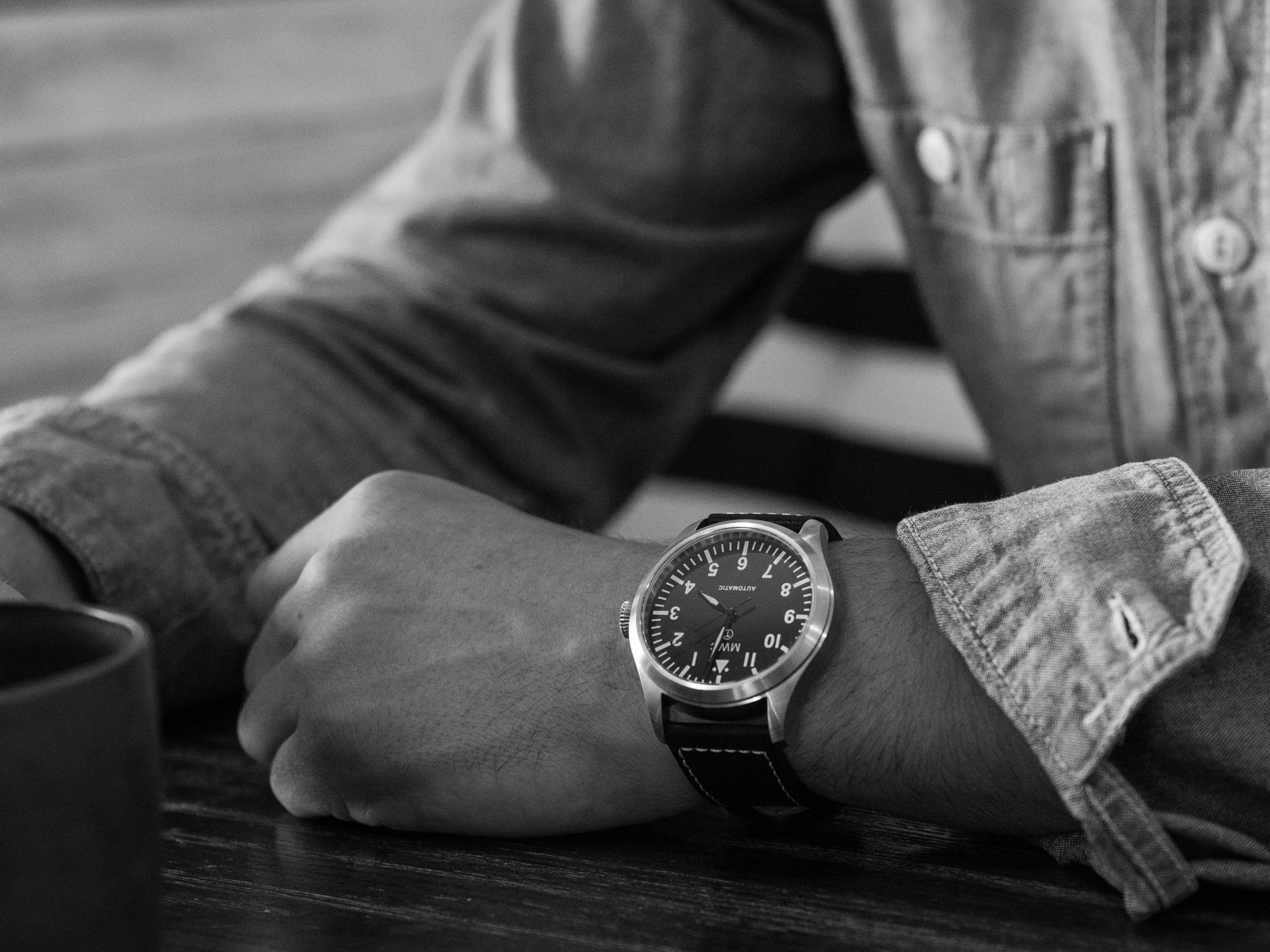MWC 1940s Pattern Classic 46mm Limited Edition XL Military Pilots Watch - Image 8