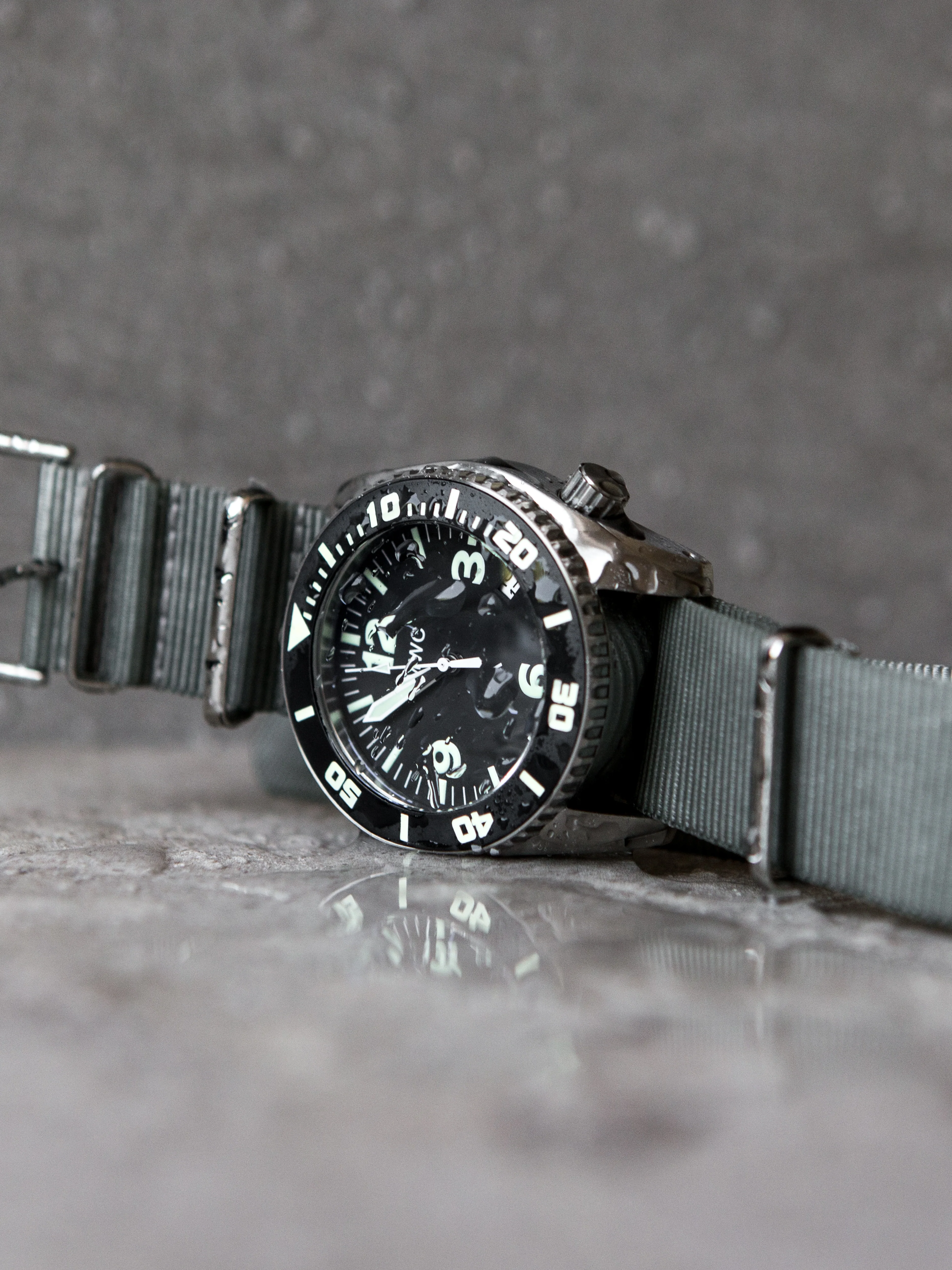 MWC "Depthmaster" 100atm / 3,280ft / 1000m Water Resistant Military Divers Watch in Stainless Steel Case with Helium Valve (Quartz) - Image 15