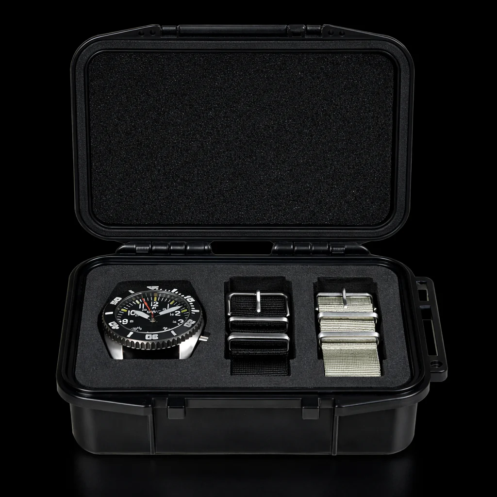 MWC "Depthmaster" 100atm / 3,280ft / 1000m Water Resistant Military Divers Watch in a Titanium Case with GTLS and Helium Valve (Automatic) - Image 7