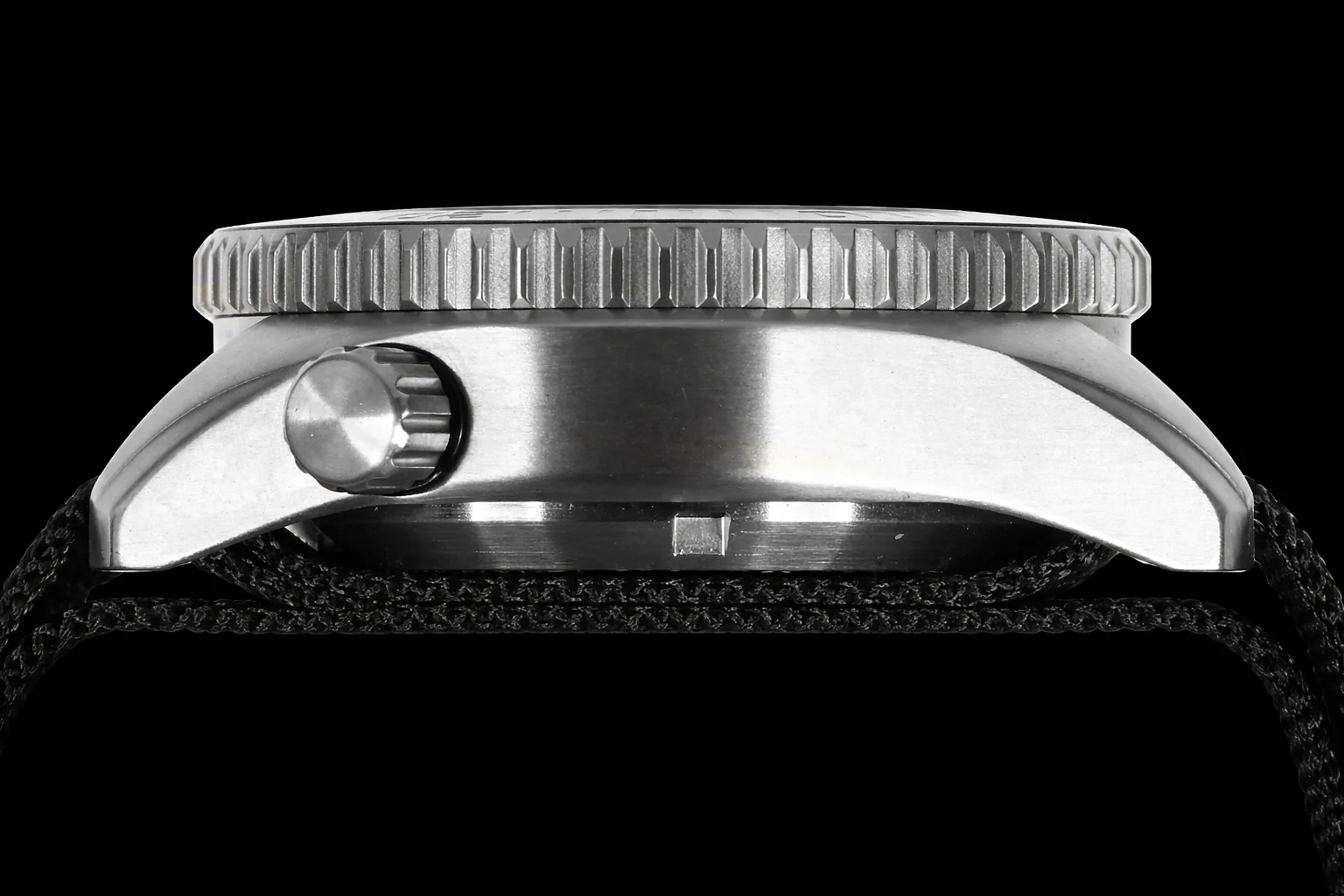 MWC "Depthmaster" 100atm / 3,280ft / 1000m Water Resistant Military Divers Watch in a Titanium Case with a Helium Escape Valve (Automatic) - Image 4