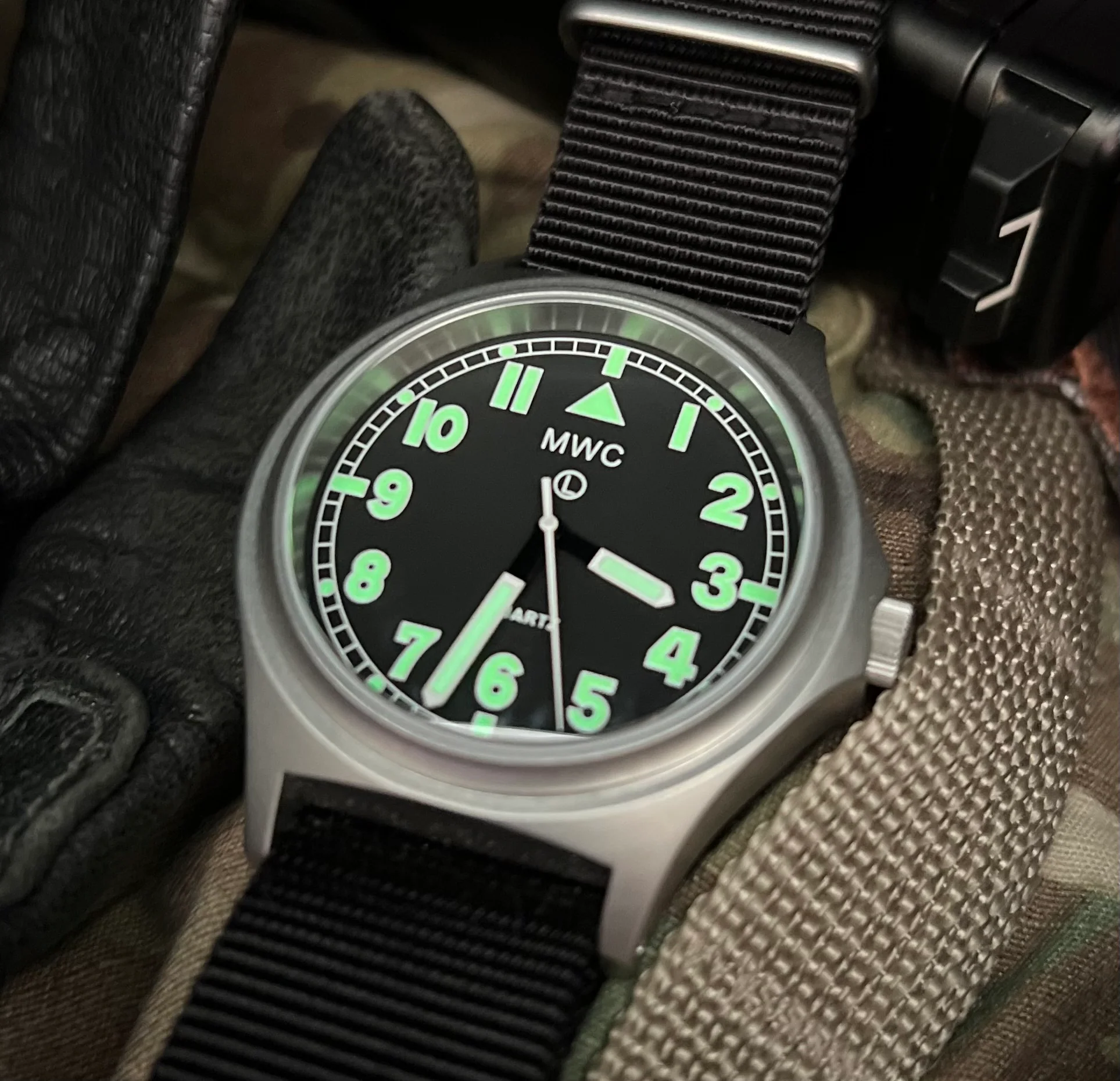 MWC G10 100m / 330ft Water resistant Stainless Steel Military Watch with Sapphire Crystal - NATO Stock Number: NSN 6645-99-472-3228 - Image 14