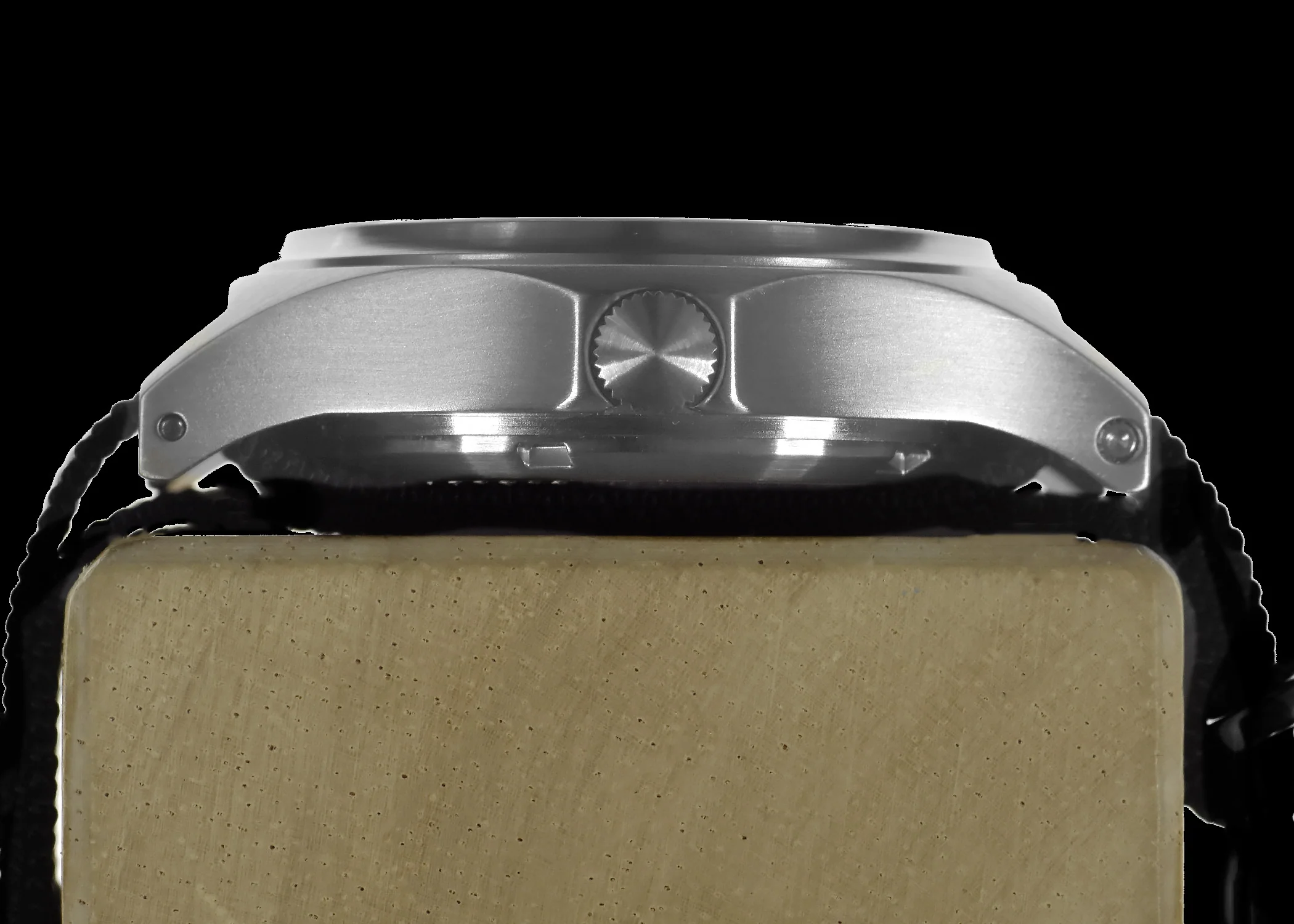 MWC G10 100m / 330ft Water resistant Stainless Steel Military Watch with Sapphire Crystal - NATO Stock Number: NSN 6645-99-472-3228 - Image 4
