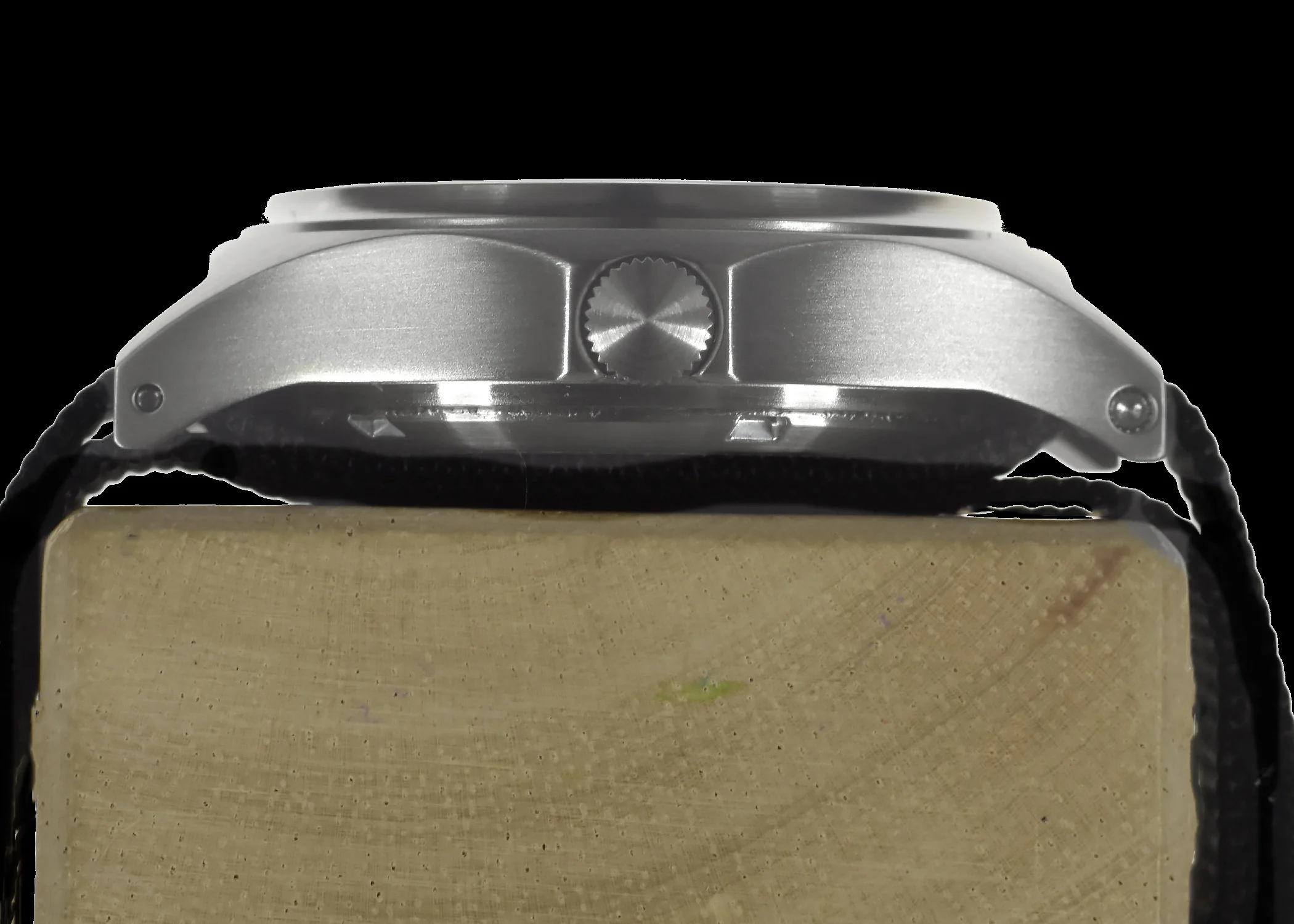 MWC G10 100m Water resistant Military Watch in Stainless Steel Satin Finish Case with Screw Crown and Ten Year Battery Life - Image 5