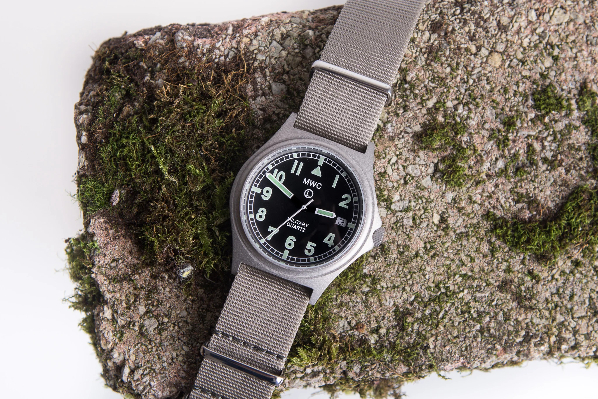 MWC G10 50m (165ft) Water Resistant NATO Pattern Military Watch with Satin Case Finish, Fixed Strap Bars and 60 Month Battery Life - Image 11