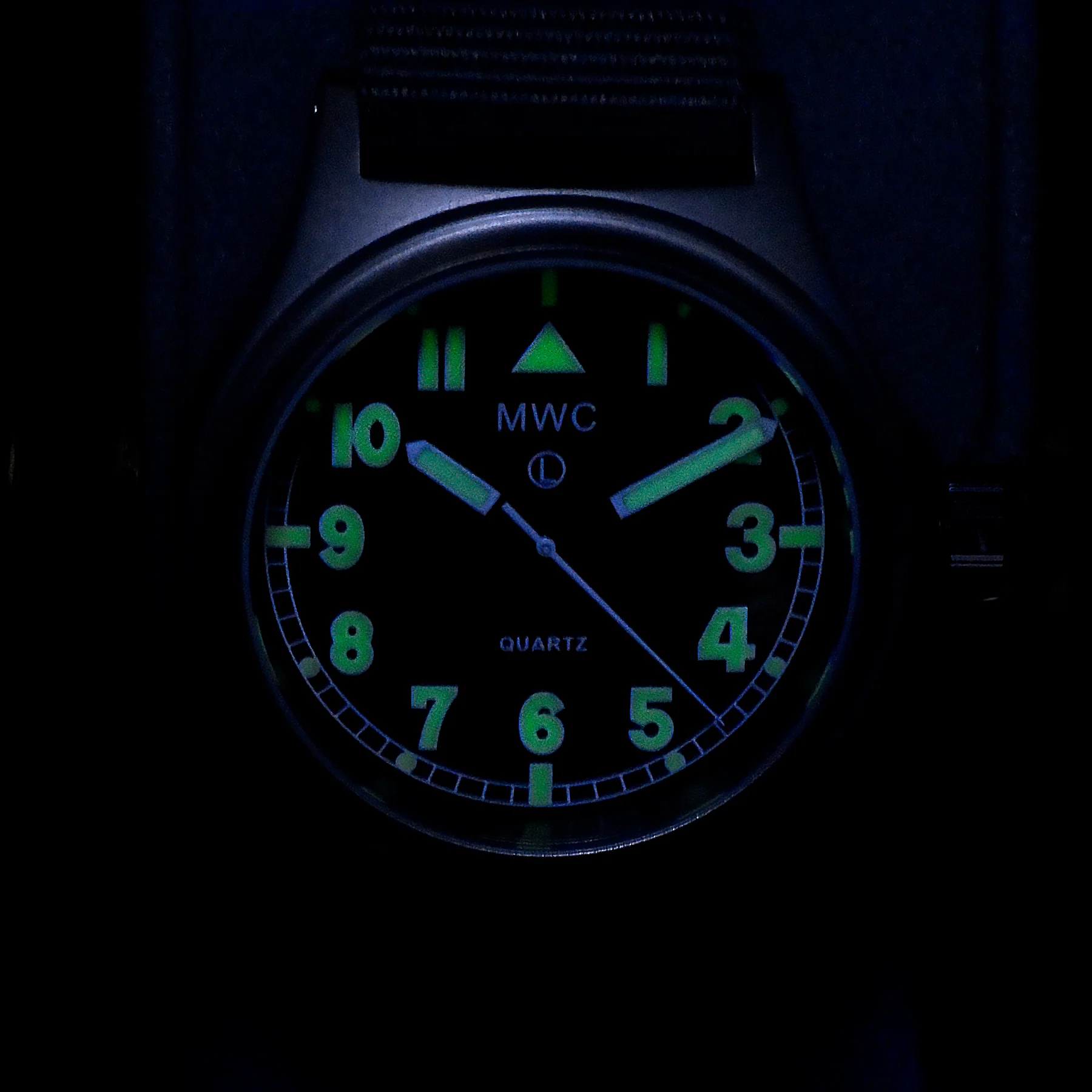 MWC G10EL General Service Watch with Electroluminescent (EL) Backlit Dial - Image 4