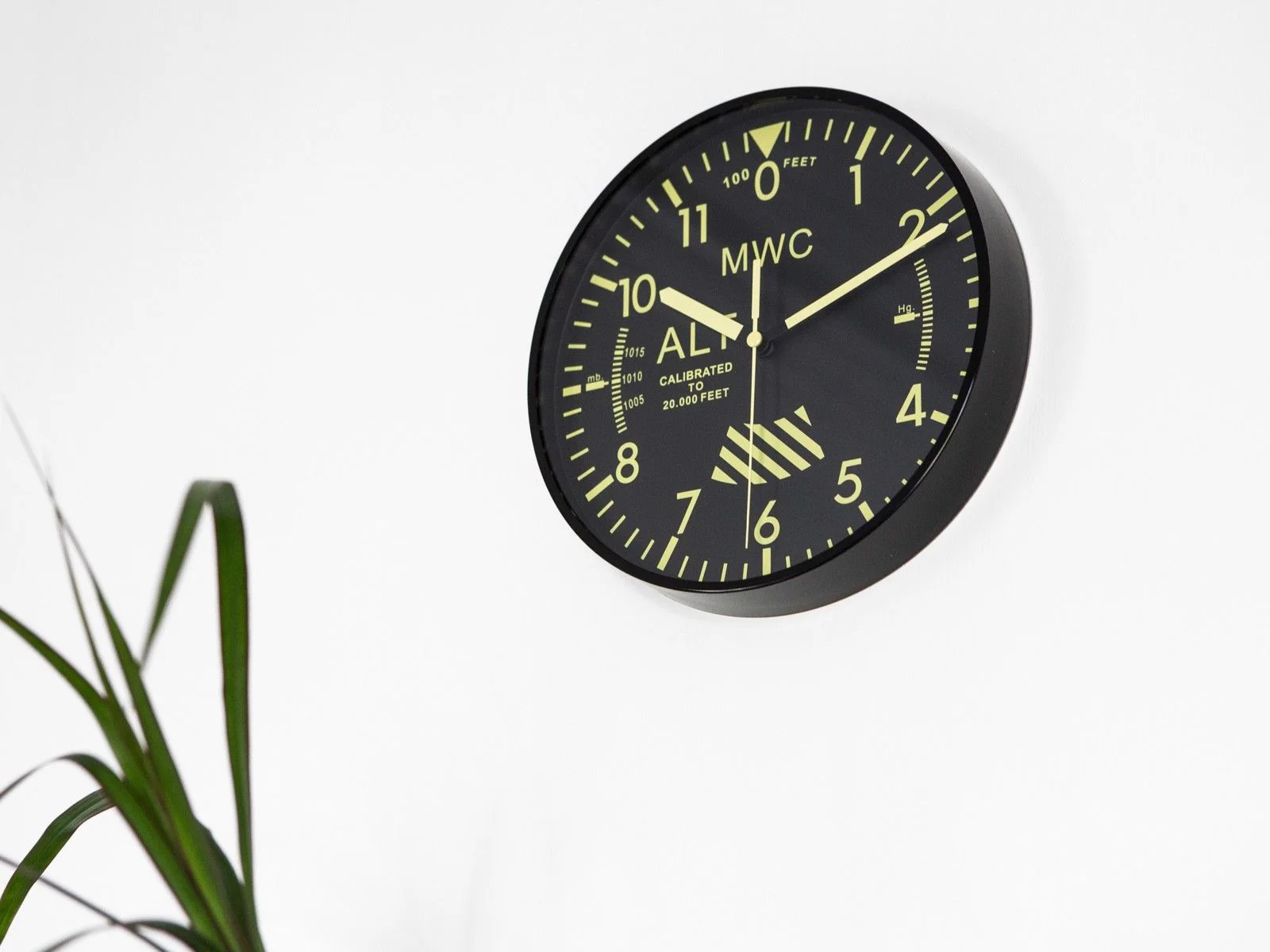 MWC Limited Edition Altimeter Wall Clock with High Visibility Dial, Sweep Second Hand and a Silent Quartz Movement (Size 22.5 cm / approx 9") - Image 2