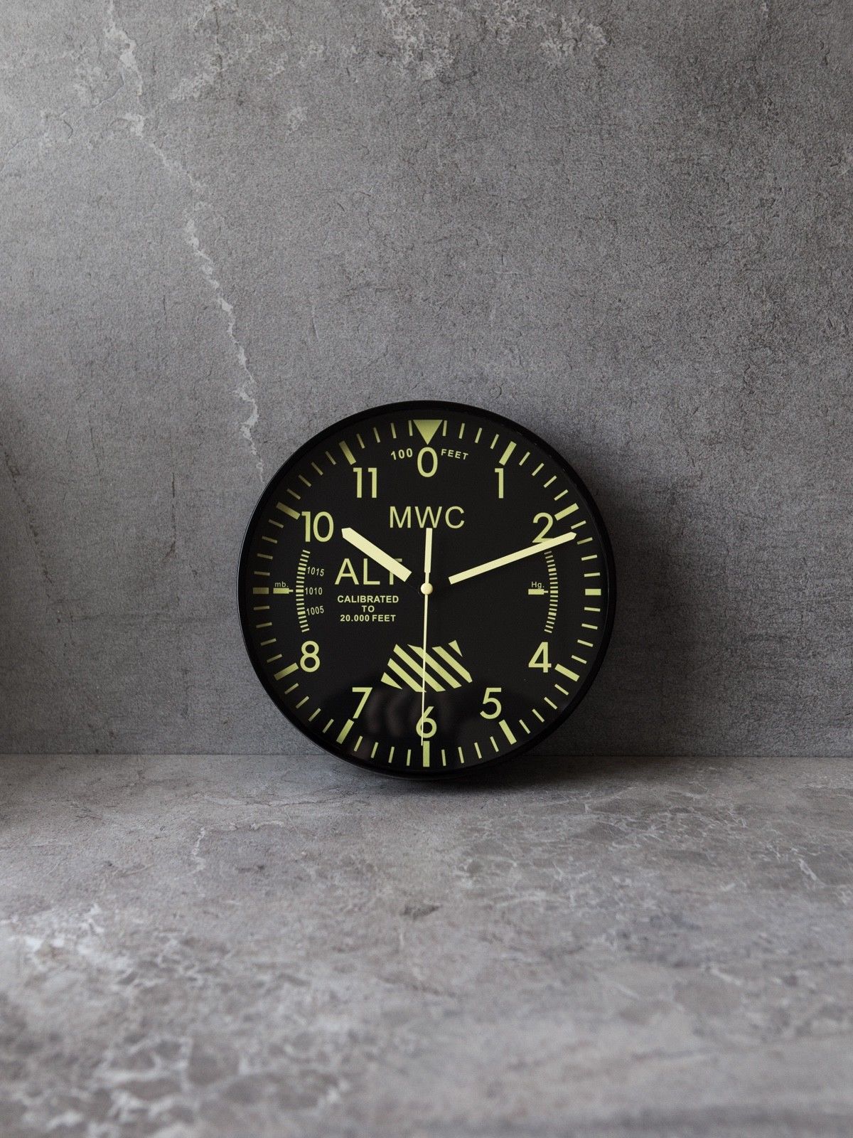 MWC Limited Edition Altimeter Wall Clock with High Visibility Dial, Sweep Second Hand and a Silent Quartz Movement (Size 22.5 cm / approx 9") - Image 3