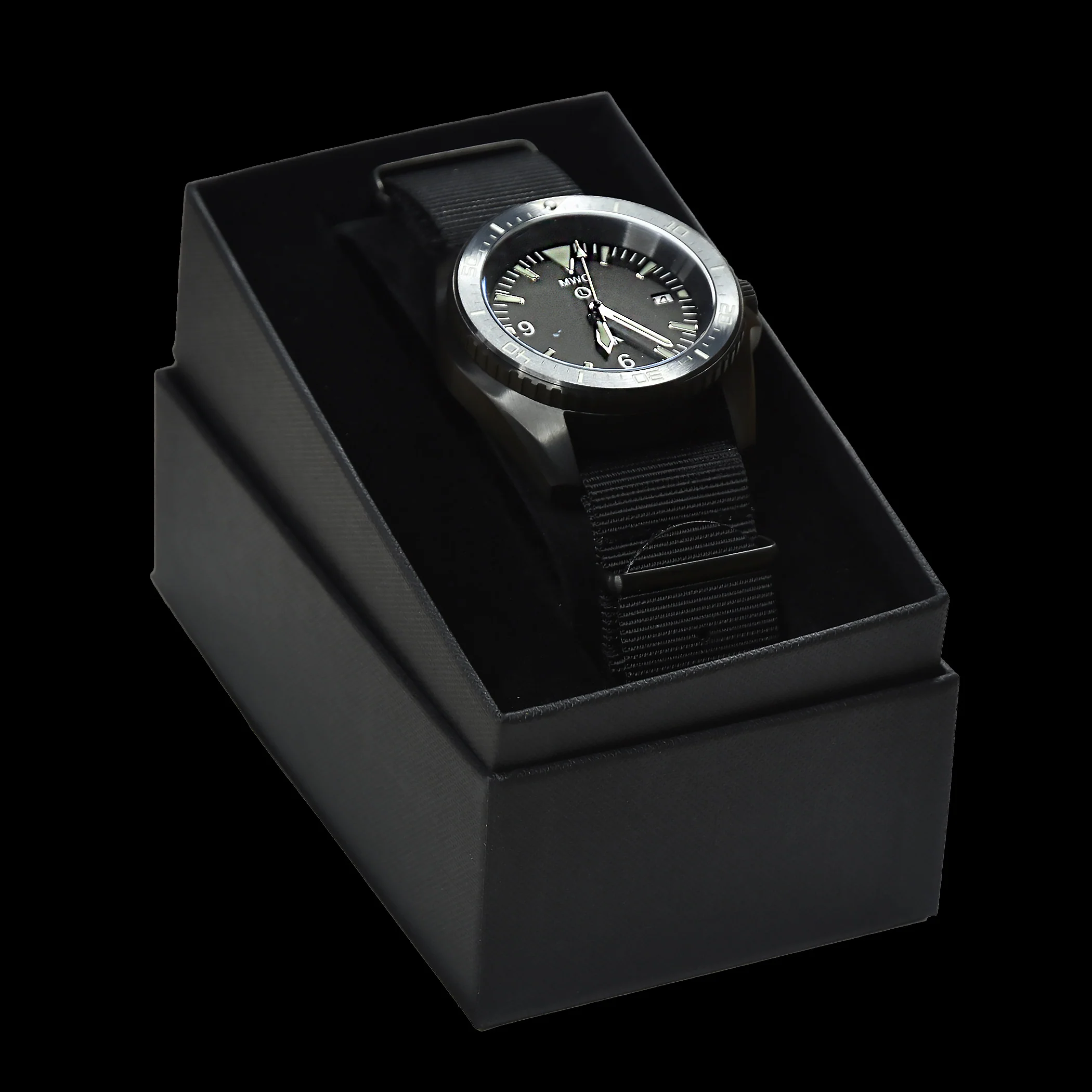 MWC Heavy Duty 300m Military Divers Watch in PVD Steel Case (Automatic) Latest Model with Ceramic Bezel and Sapphire Crystal - Image 6