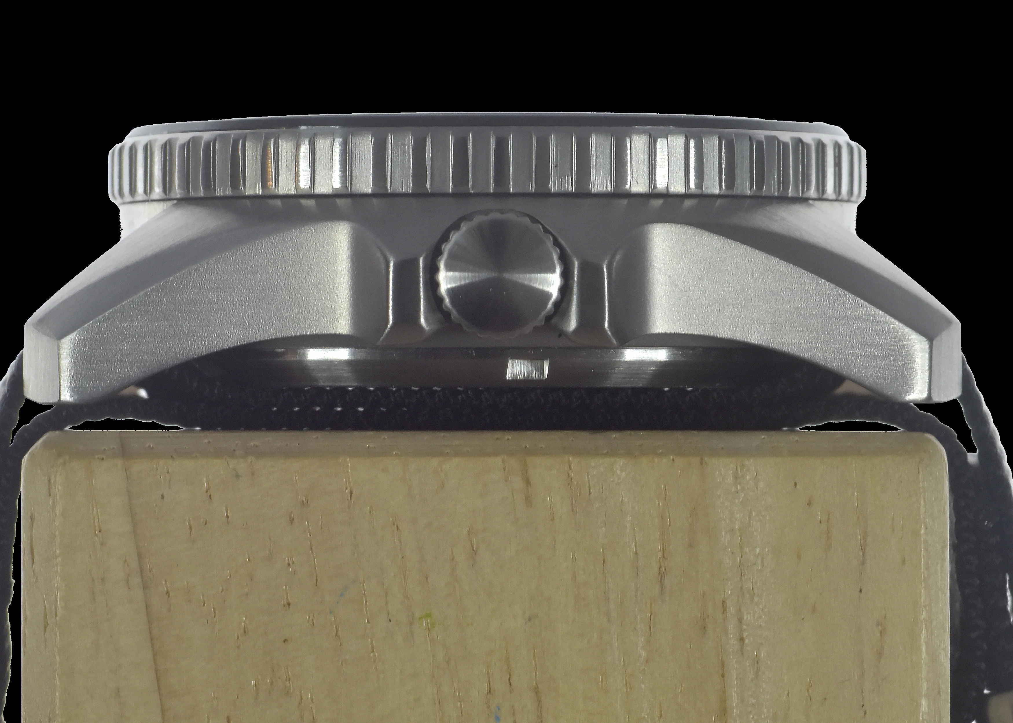 MWC Military Divers Watch Stainless Steel (Automatic) 12 Hour Dial With Sapphire Crystal and Ceramic Bezel - Image 5