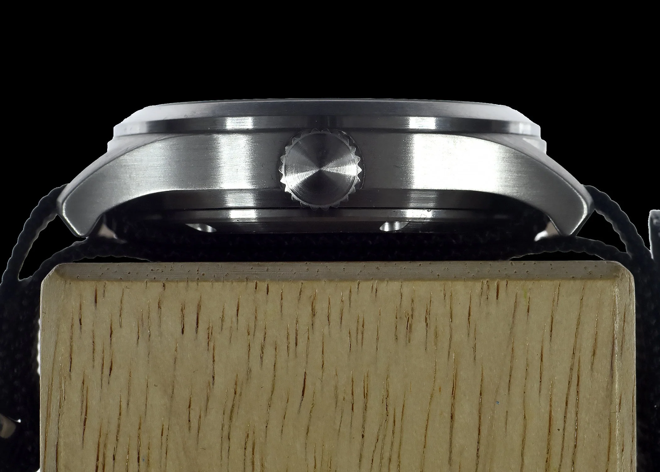 MWC Mk III Stainless Steel 1950's Pattern 100m Water Resistant Automatic Military Watch with Sapphire Crystal (12/24 Hour Dial Variant) - Image 4