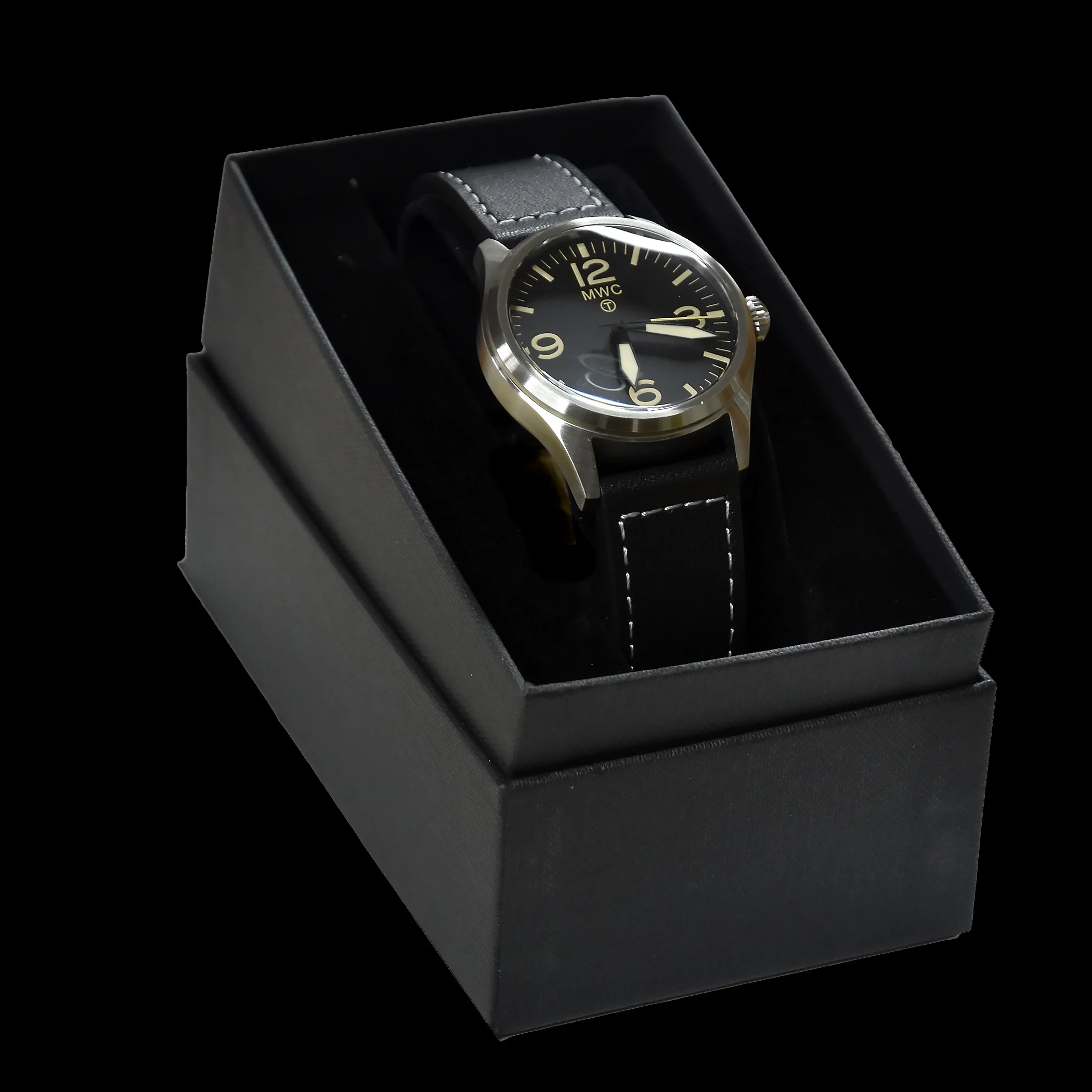MWC Classic 40mm Stainless Steel Aviator Watch with Hybrid Movement and 100m Water Resistance - Image 5
