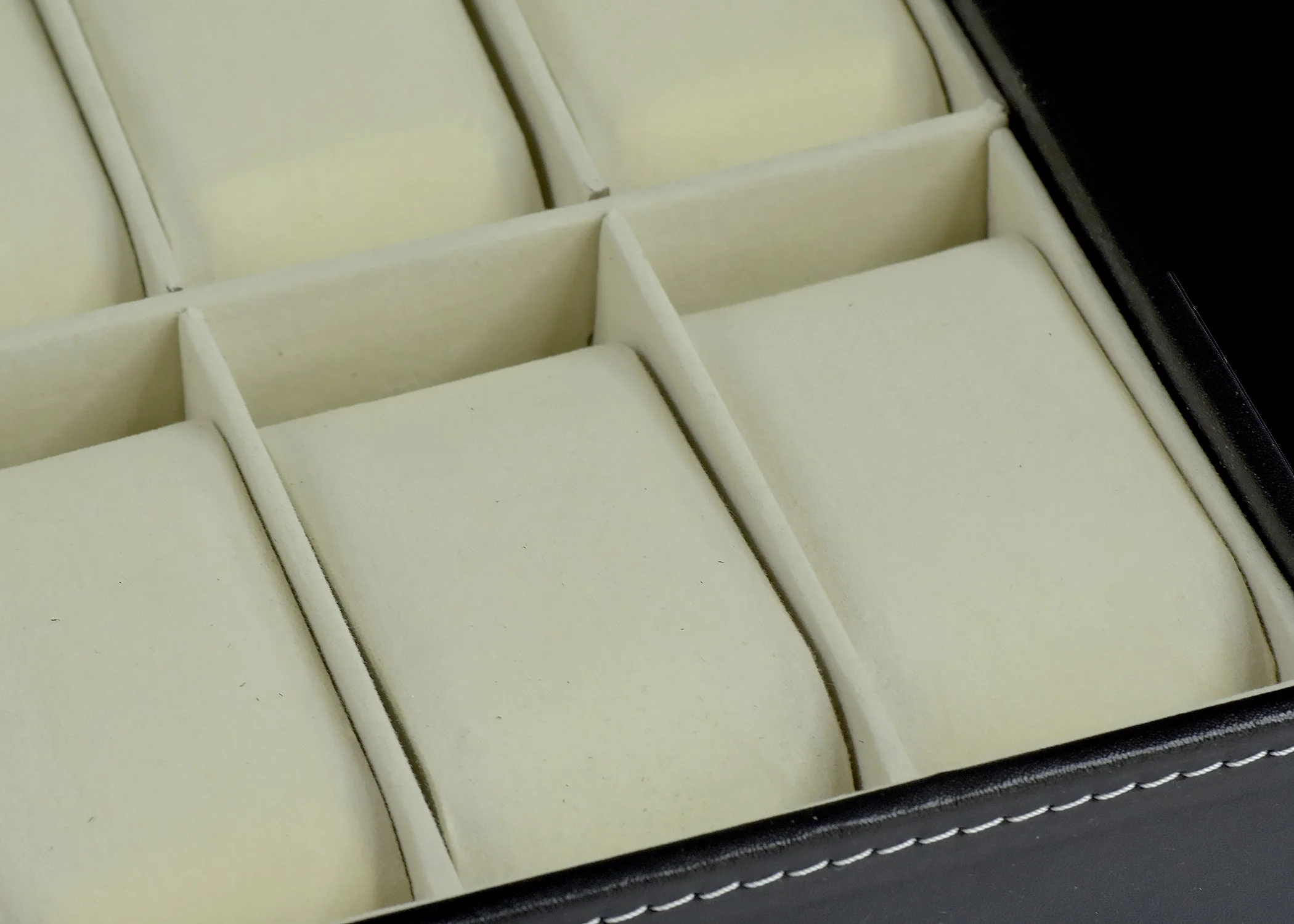 PU Leather Watch Display Case for 10 Watches with a Clear See Through Lid and Lock - Image 3