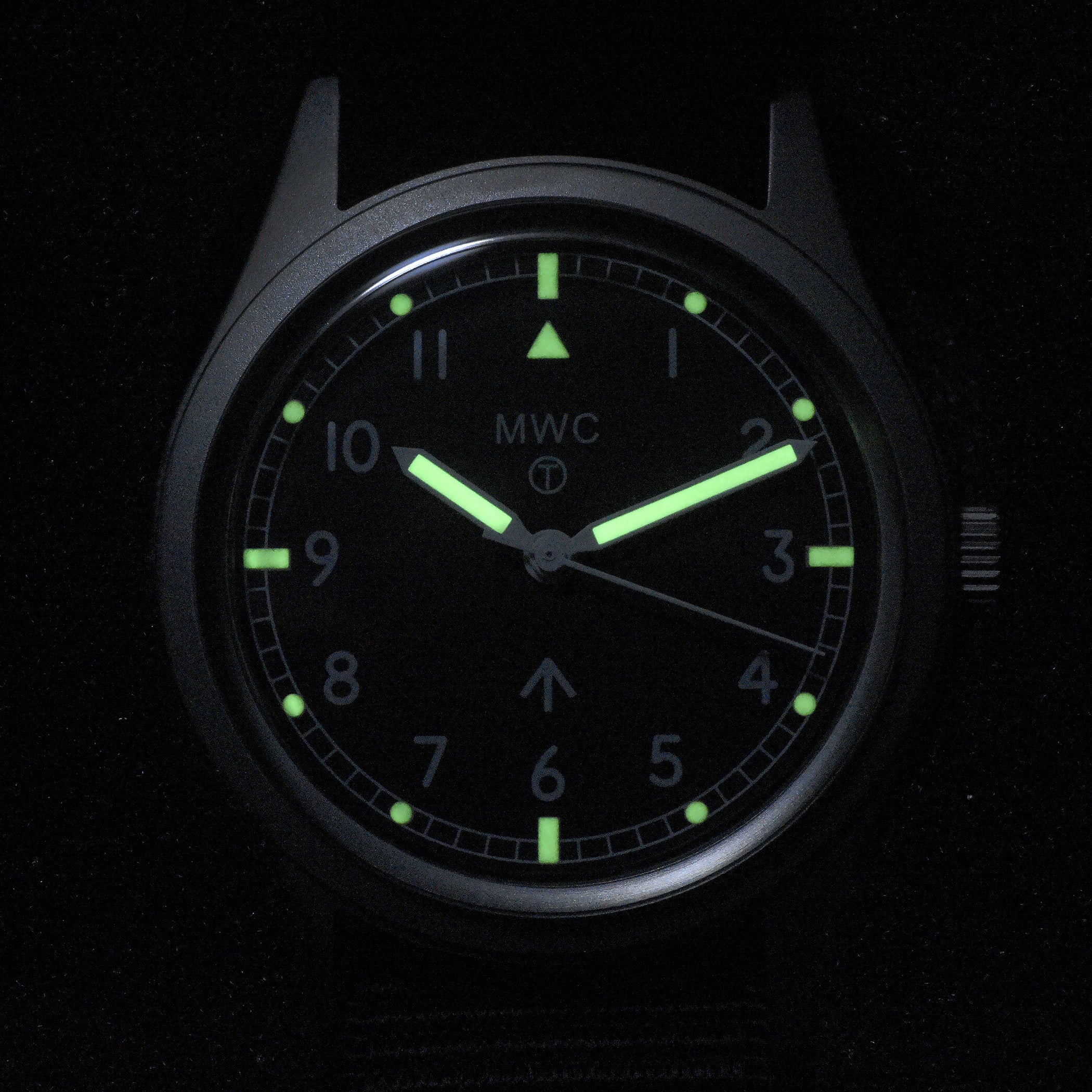 W10 1960s Pattern  Military Watch with Plexiglass Crystal and Handwound Mechanical Movement - Image 3